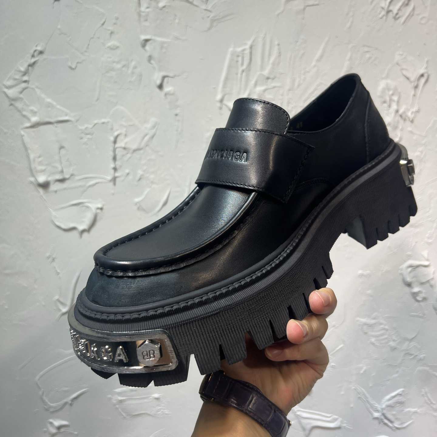 Balenciaga Tractor Loafer In Black - EUR FASHION