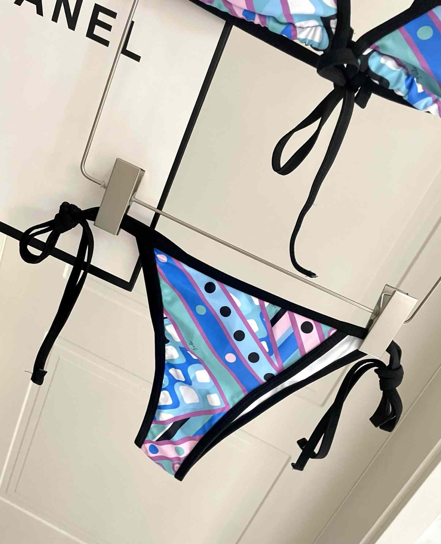 Pucci Iride-Print Bikini Top And Bikini Briefs - EUR FASHION