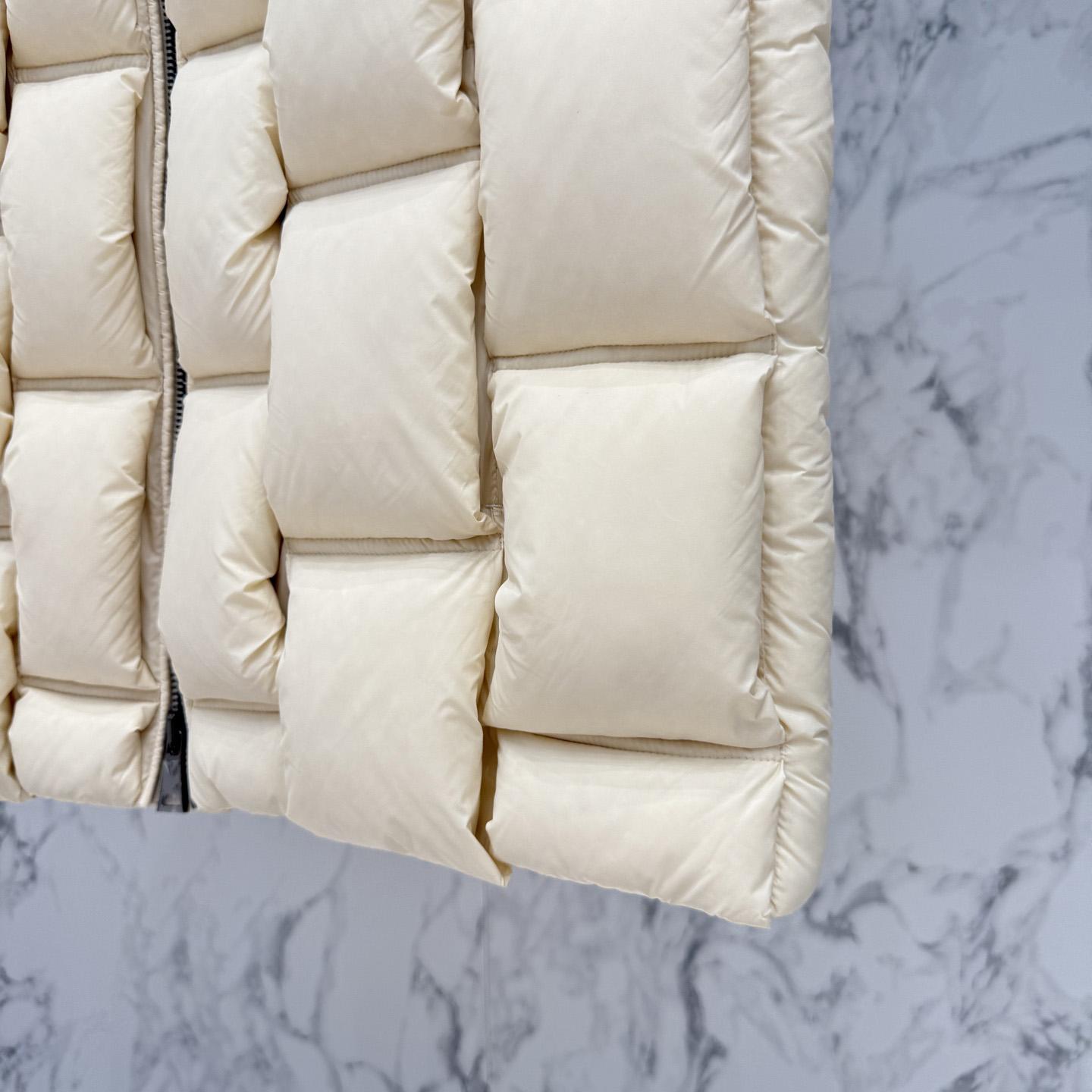 Moncler Down Vest - EUR FASHION