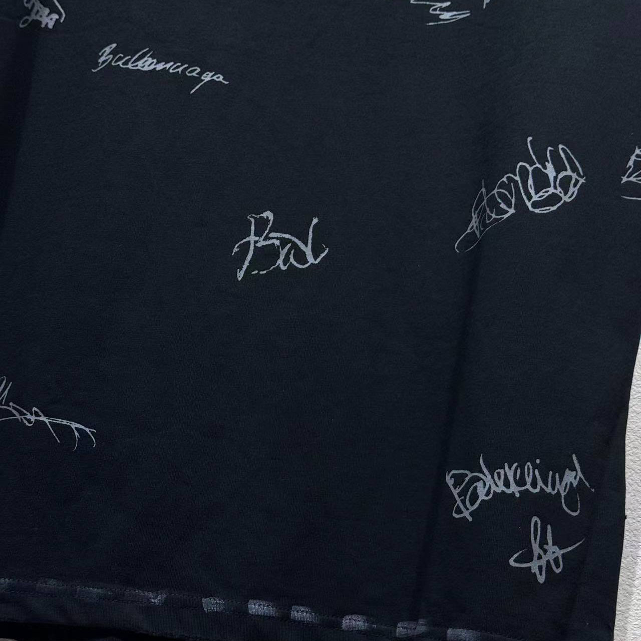 Balenciaga Banana Raglan Oversized T-Shirt In Faded Black Dry Jersey - EUR FASHION