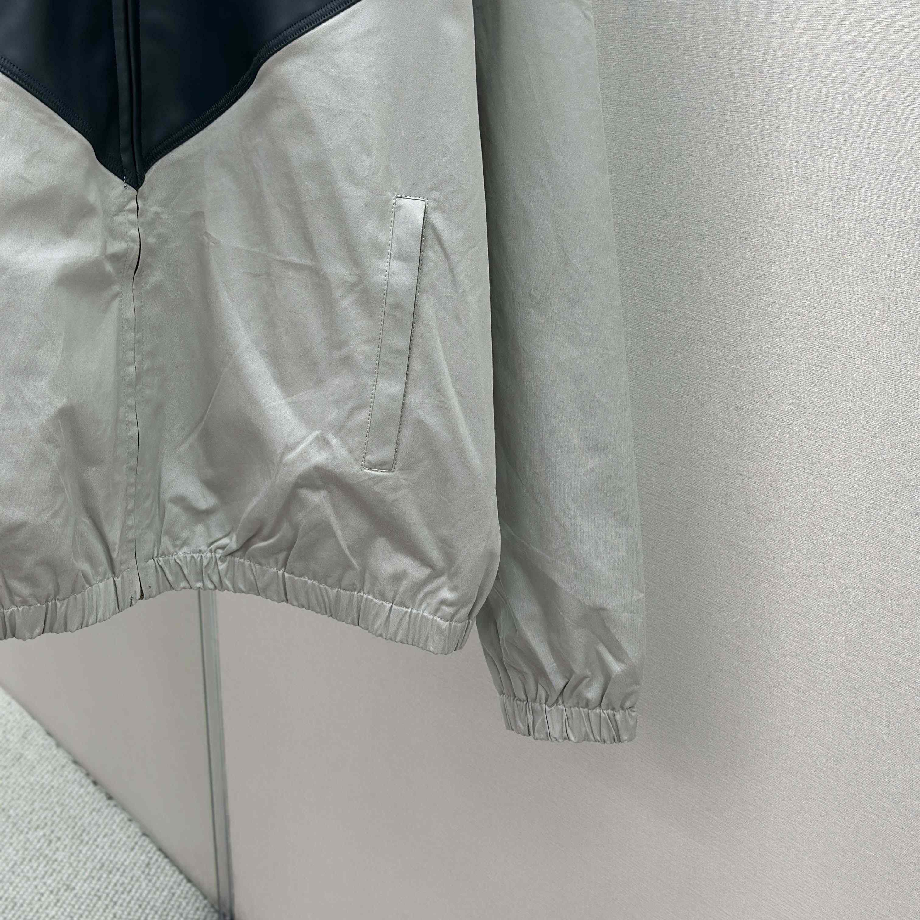 Louis Vuitton Graphic Leather Mix Tracktop   1AIJX2 - EUR FASHION