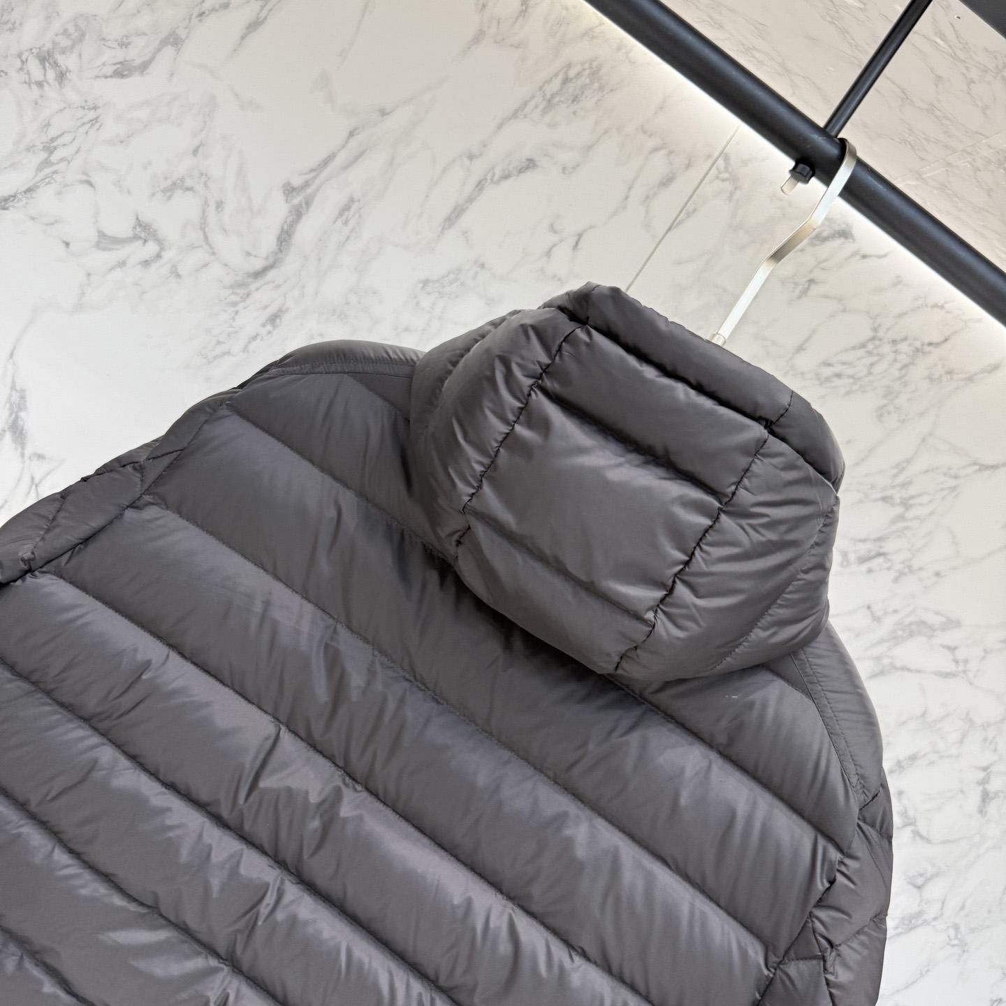Moncler Galion Hooded Short Down Jacket - EUR FASHION