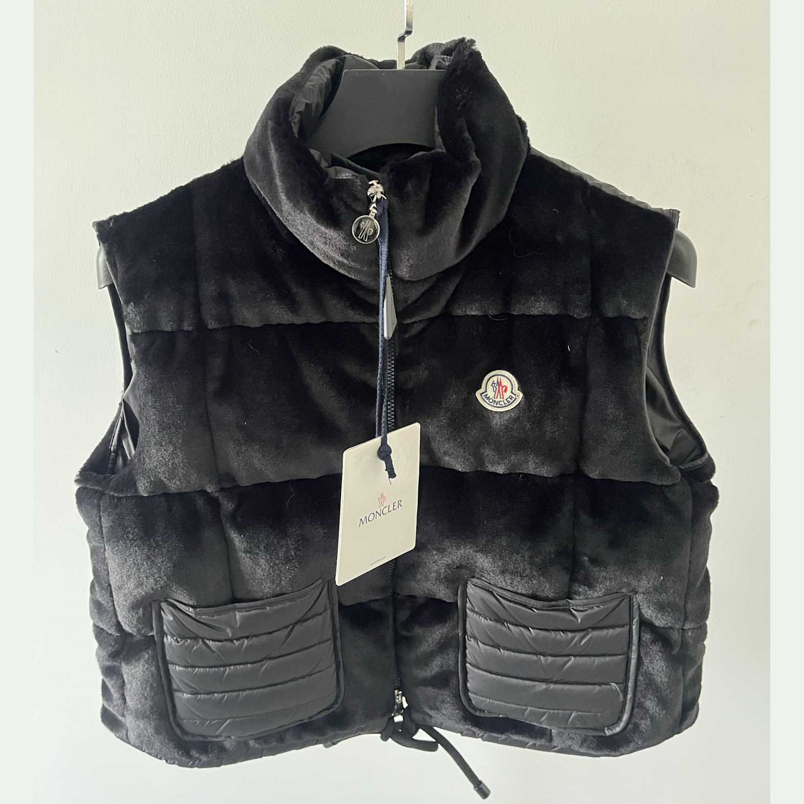 Moncler Arques Fleece-texture Gilet - EUR FASHION
