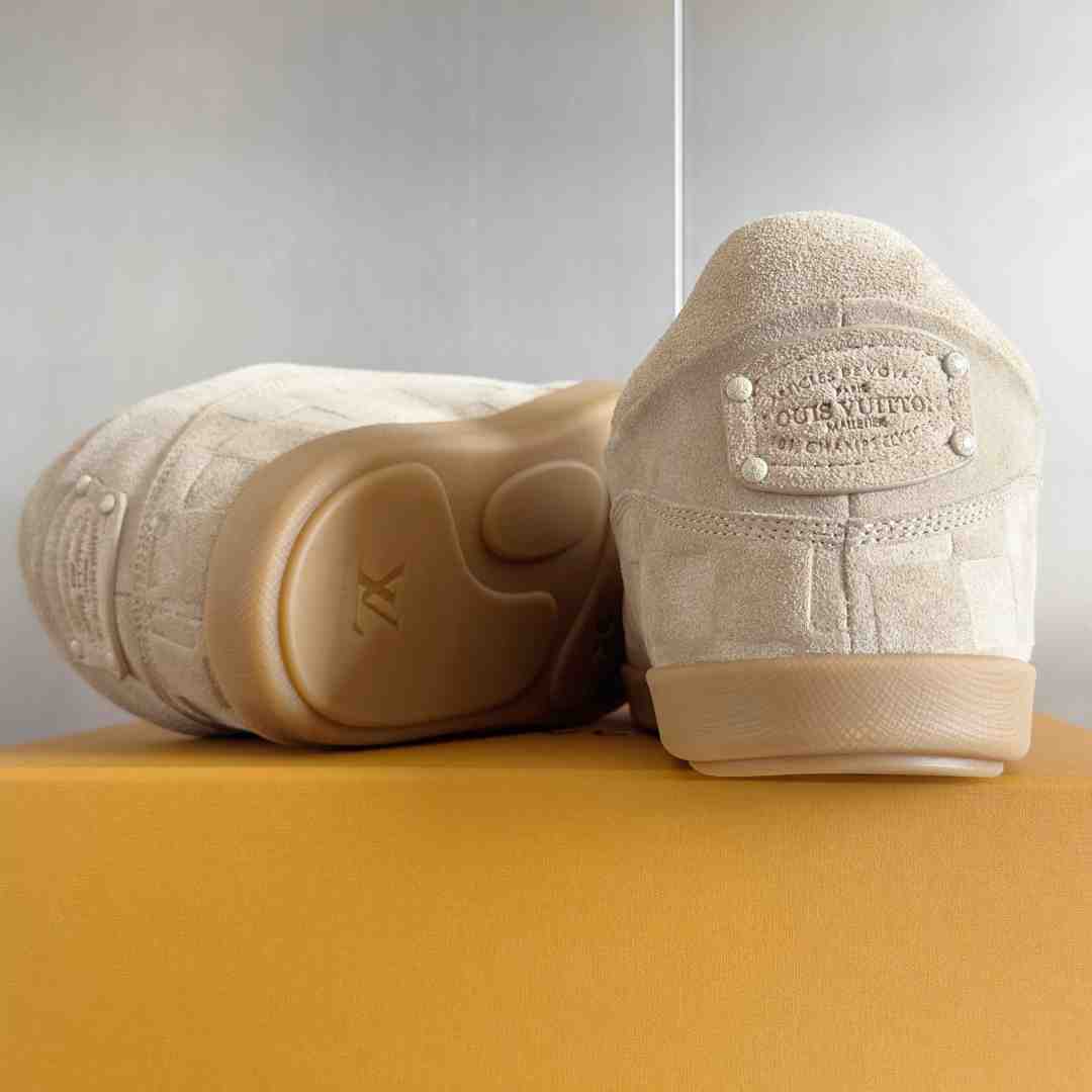 Louis Vuitton LV Yeti Slip On    - EUR FASHION