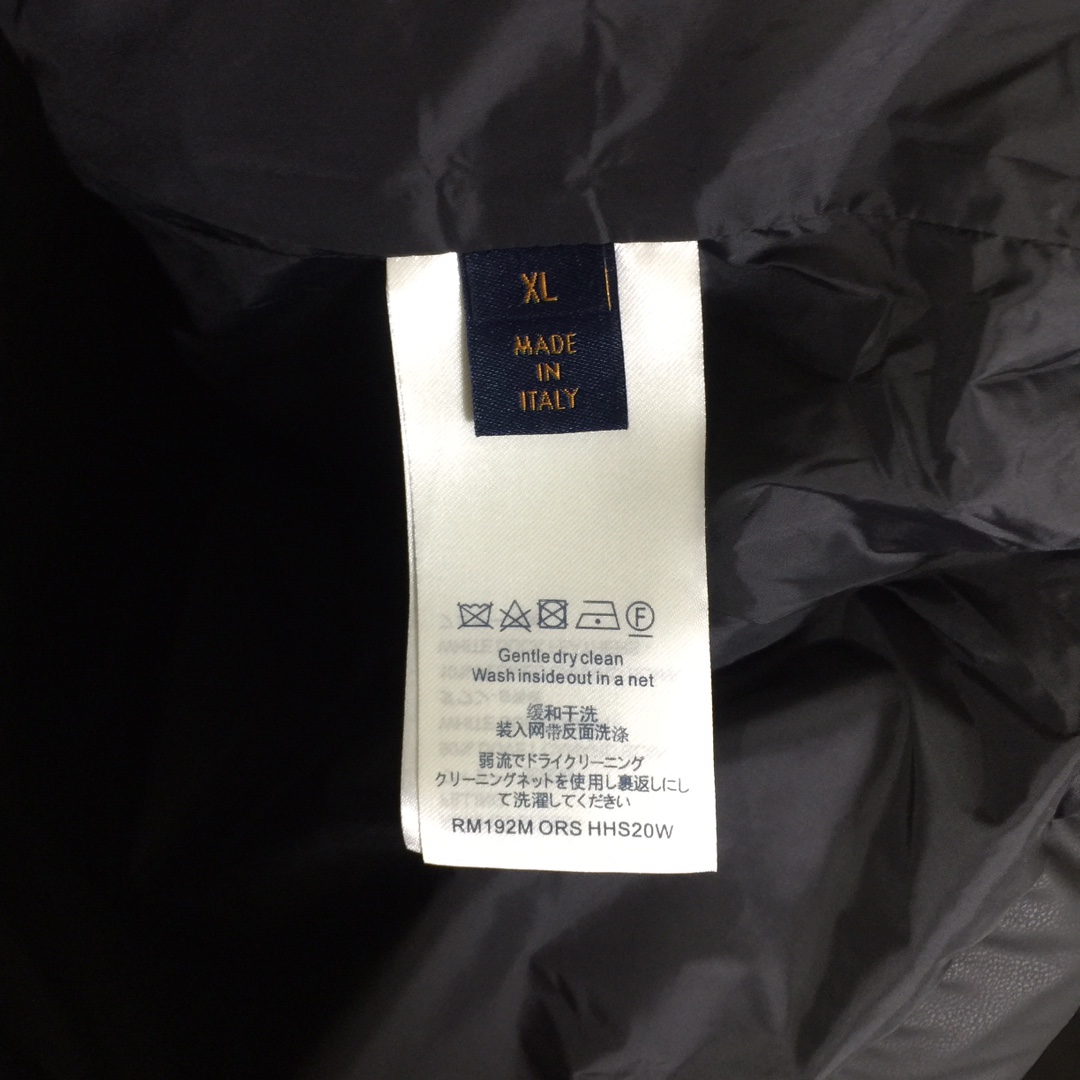 Louis Vuitton Monogram Gilet - EUR FASHION