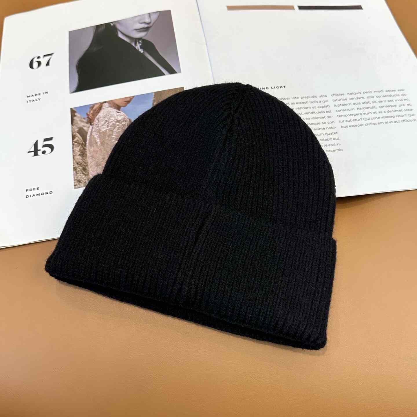 Louis Vuitton Beanie    - EUR FASHION