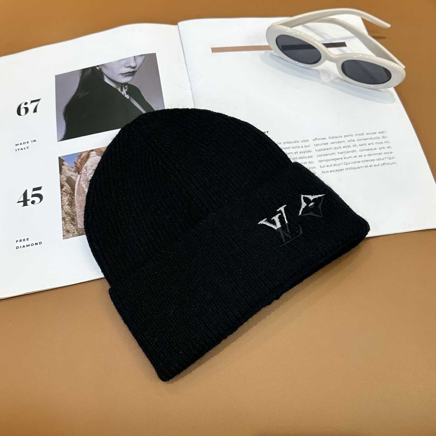 Louis Vuitton Beanie    - EUR FASHION