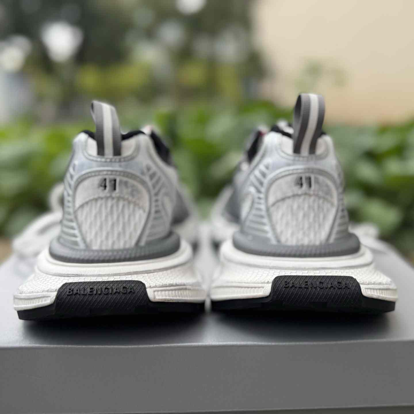 Balenciaga 3XL Mesh “Grey” Distressed Low-Top Dad Sneakers 840090 W3XSG 9239 - EUR FASHION