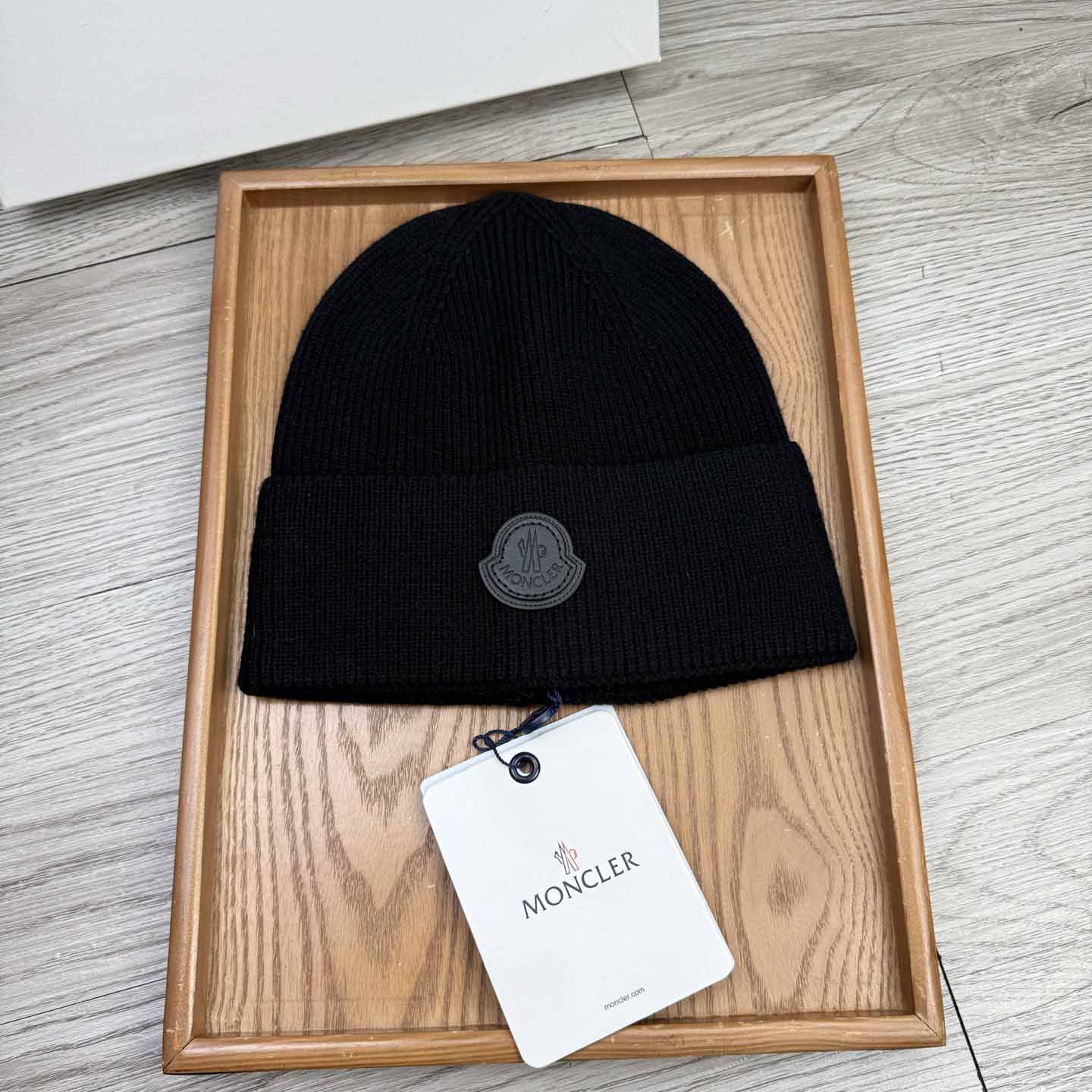Moncler Beanie  - EUR FASHION