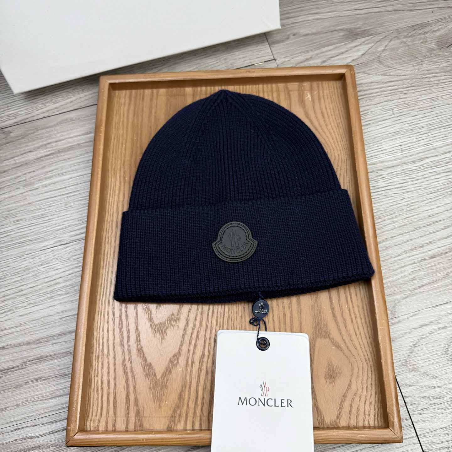 Moncler Beanie  - EUR FASHION
