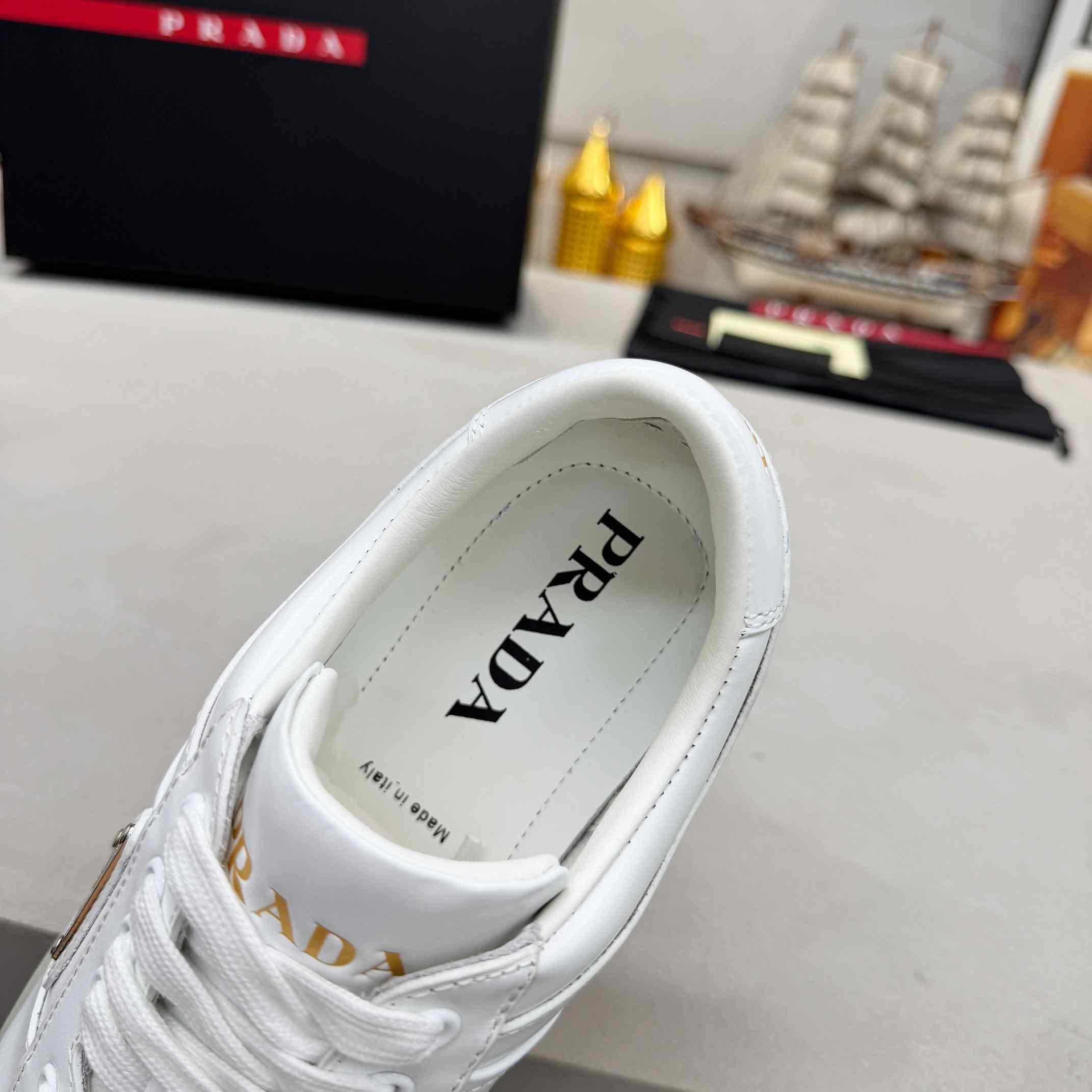 Prada Downtown Sneakers - EUR FASHION
