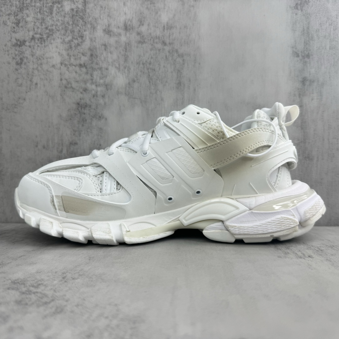 Balenciaga Track Signature Sneaker In White - EUR FASHION