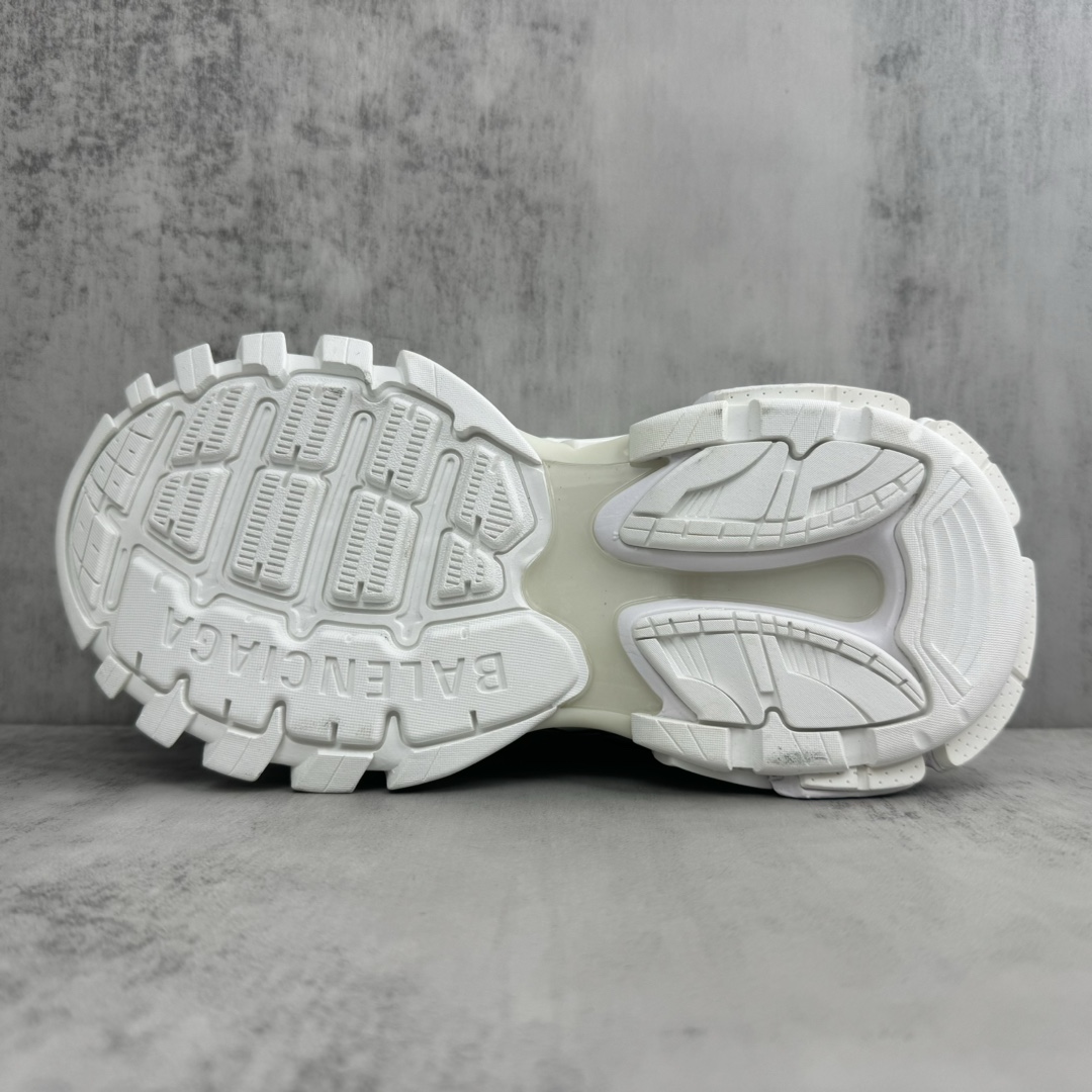 Balenciaga Track Signature Sneaker In White - EUR FASHION