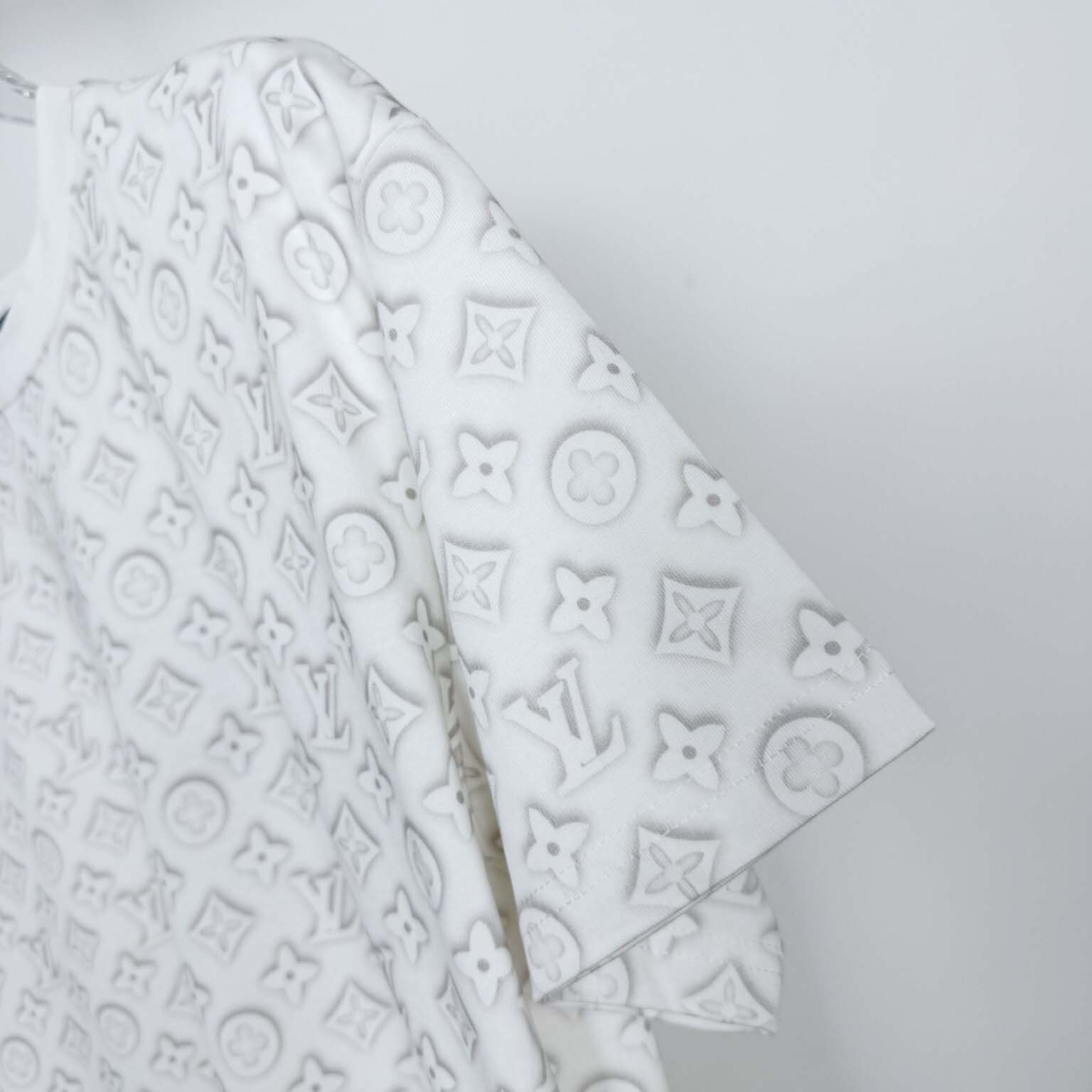 Louis Vuitton Monogram T-Shirt - EUR FASHION