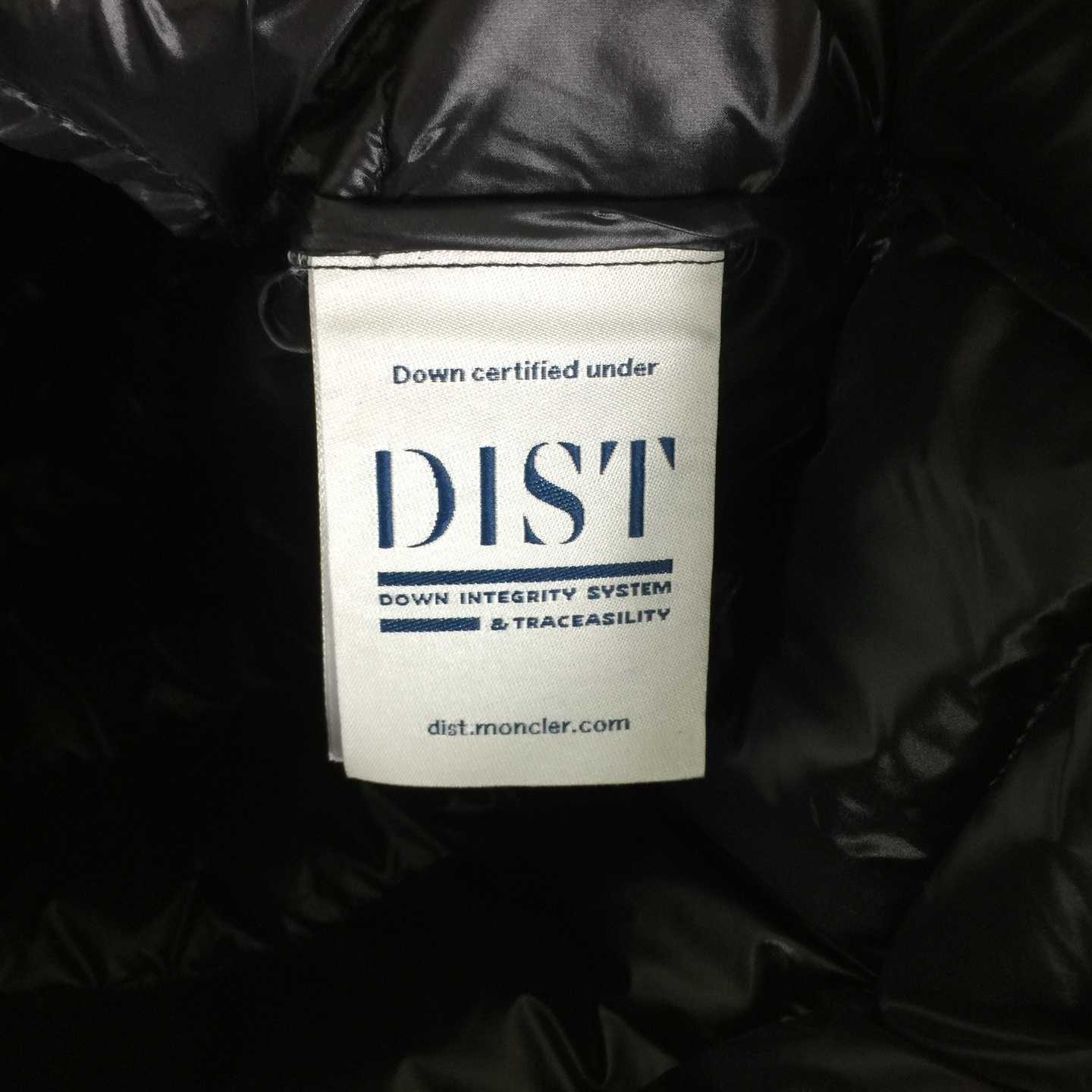 Moncler Acorus Packable Short Down Jacket - EUR FASHION