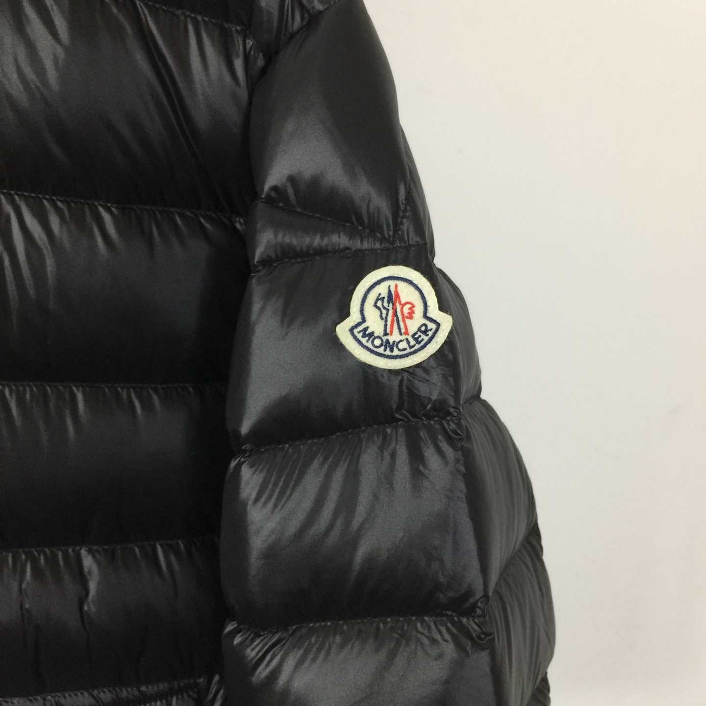 Moncler Acorus Packable Short Down Jacket - EUR FASHION