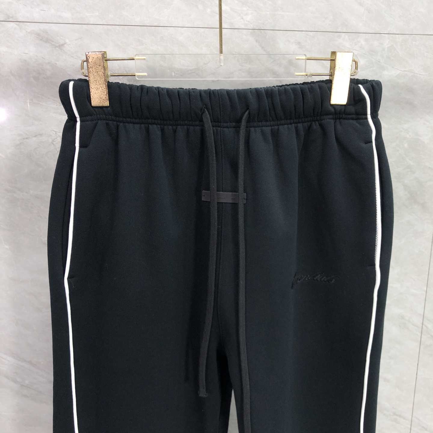 Fear of God Essentials Stripe-detail Sweatpants - EUR FASHION