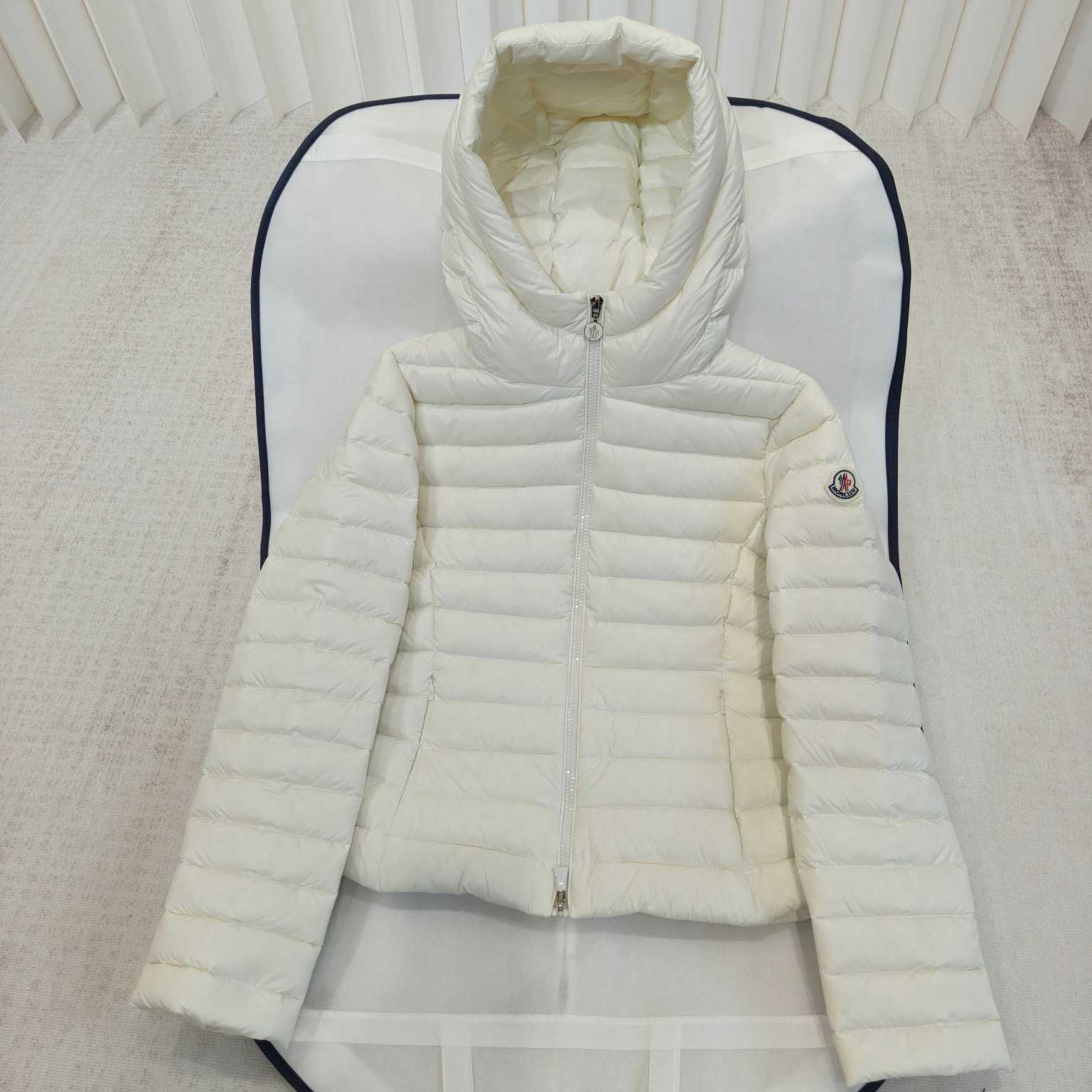 Moncler Ige Hooded Short Down Jacket - EUR FASHION