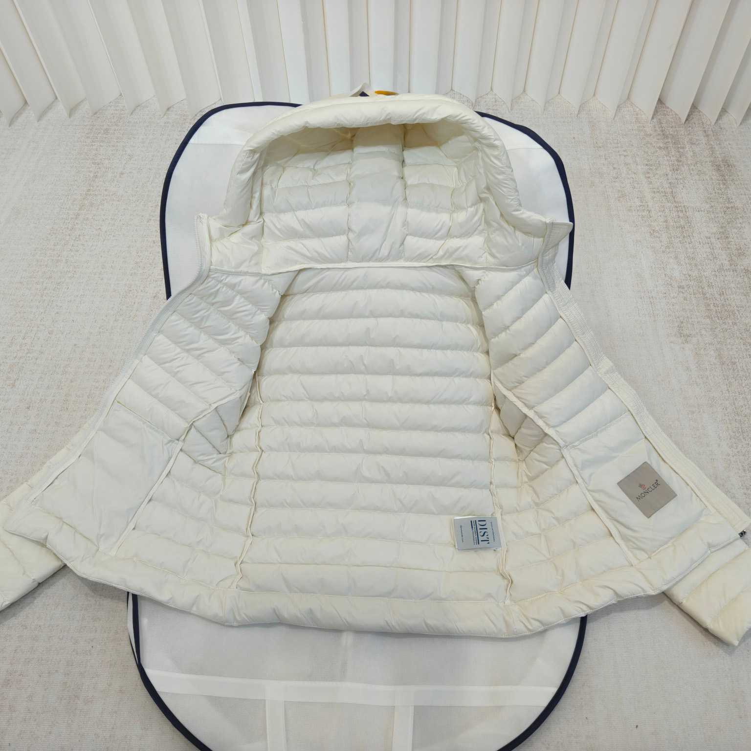 Moncler Ige Hooded Short Down Jacket - EUR FASHION