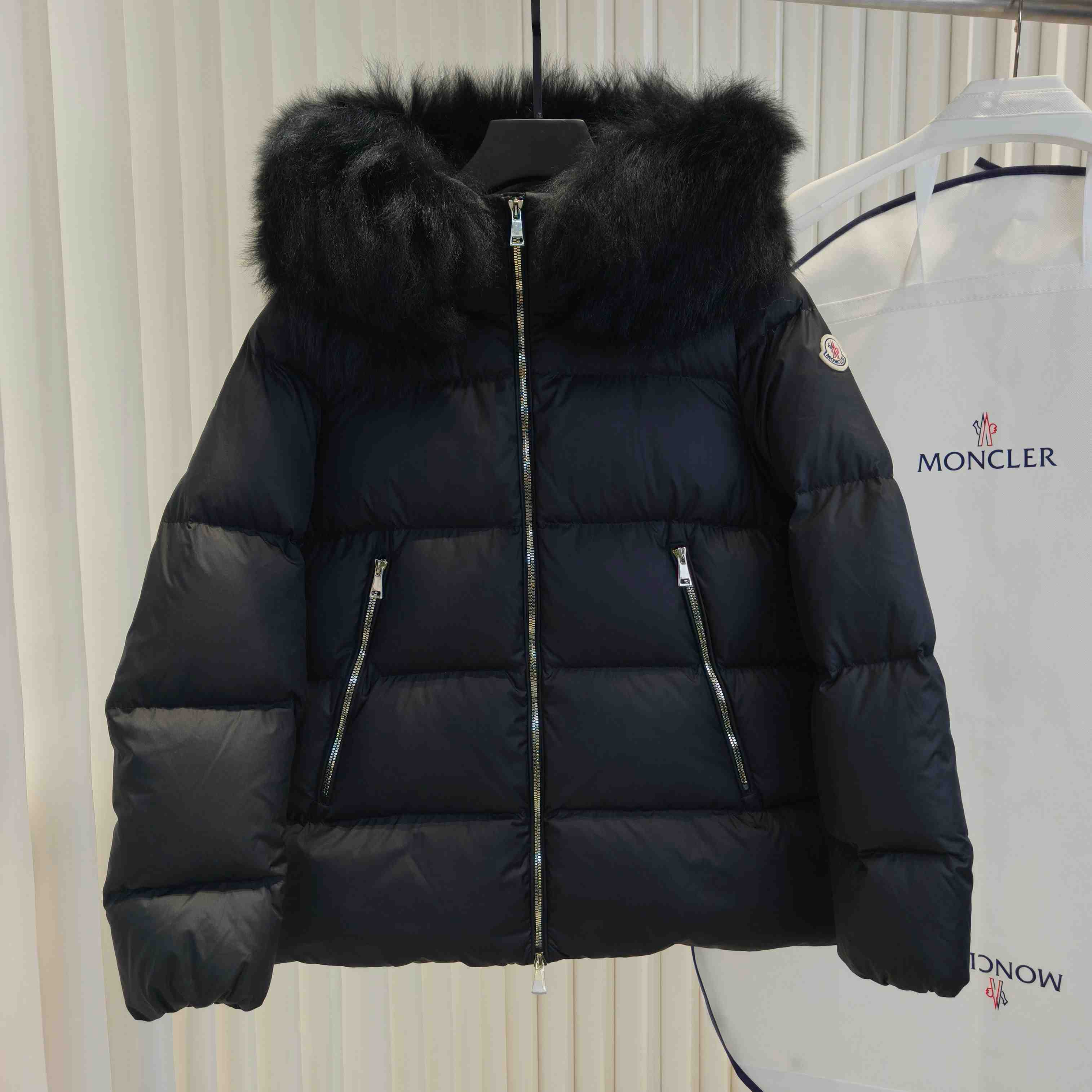 Moncler Laichefur Hooded Shearling-Trimmed Short Down Jacket - EUR FASHION
