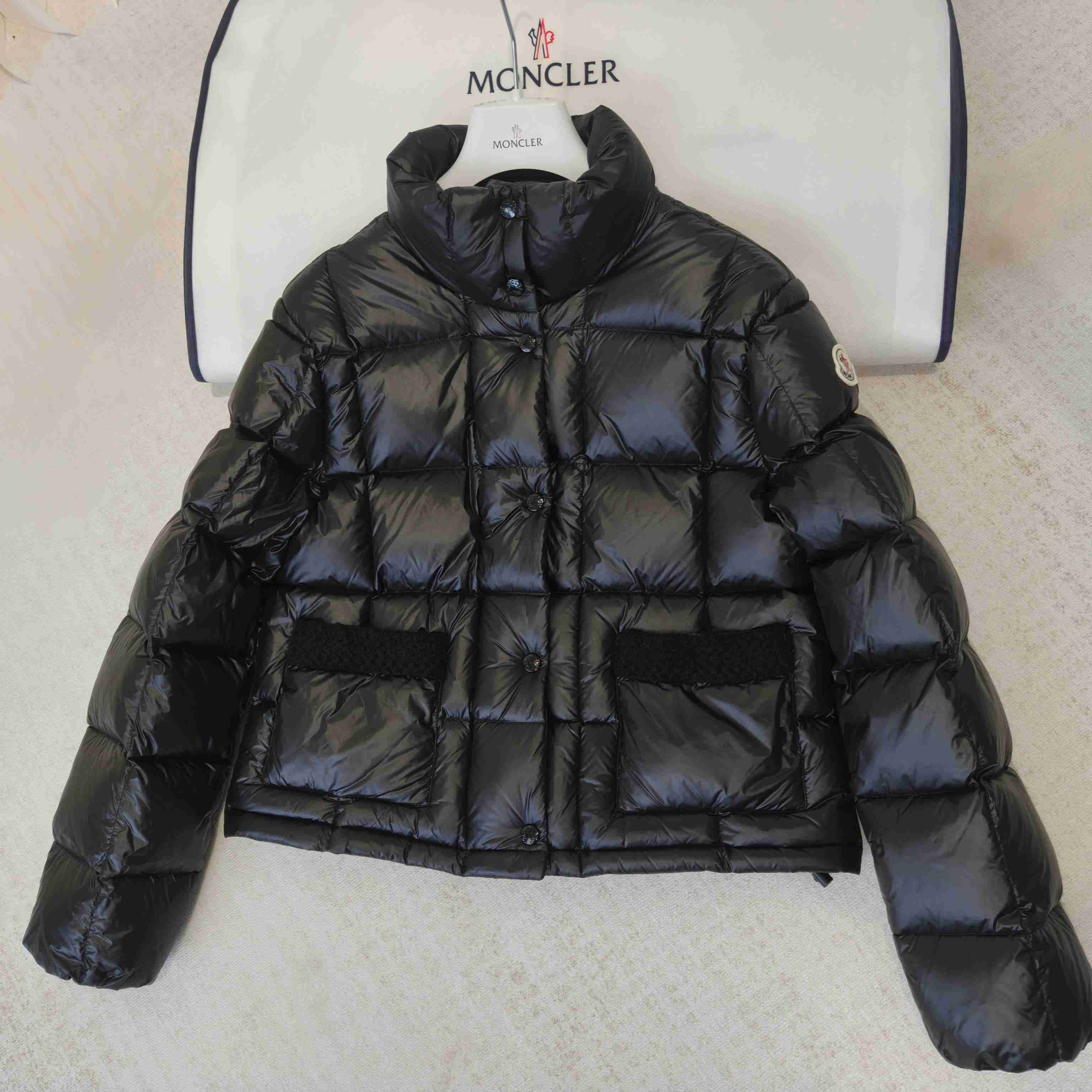 Moncler Jarcieu Braided Trim Short Down Jacket  - EUR FASHION