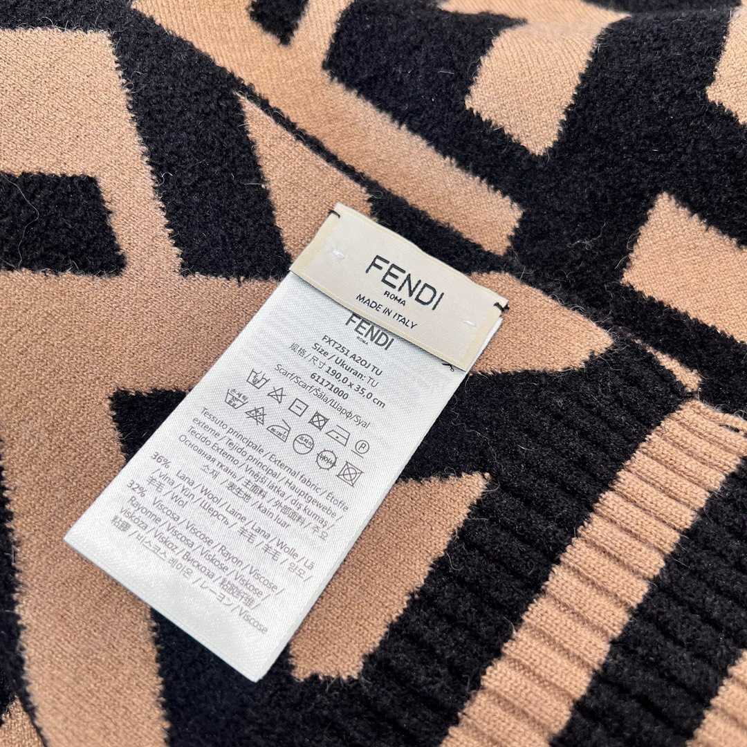 Fendi Scarf Wool Brown - EUR FASHION