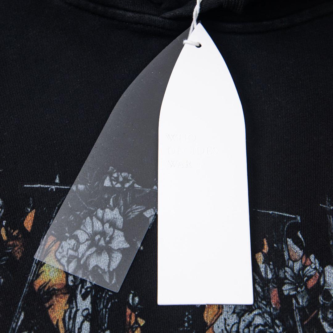 Who Decides War Hooded Pullover - EUR FASHION