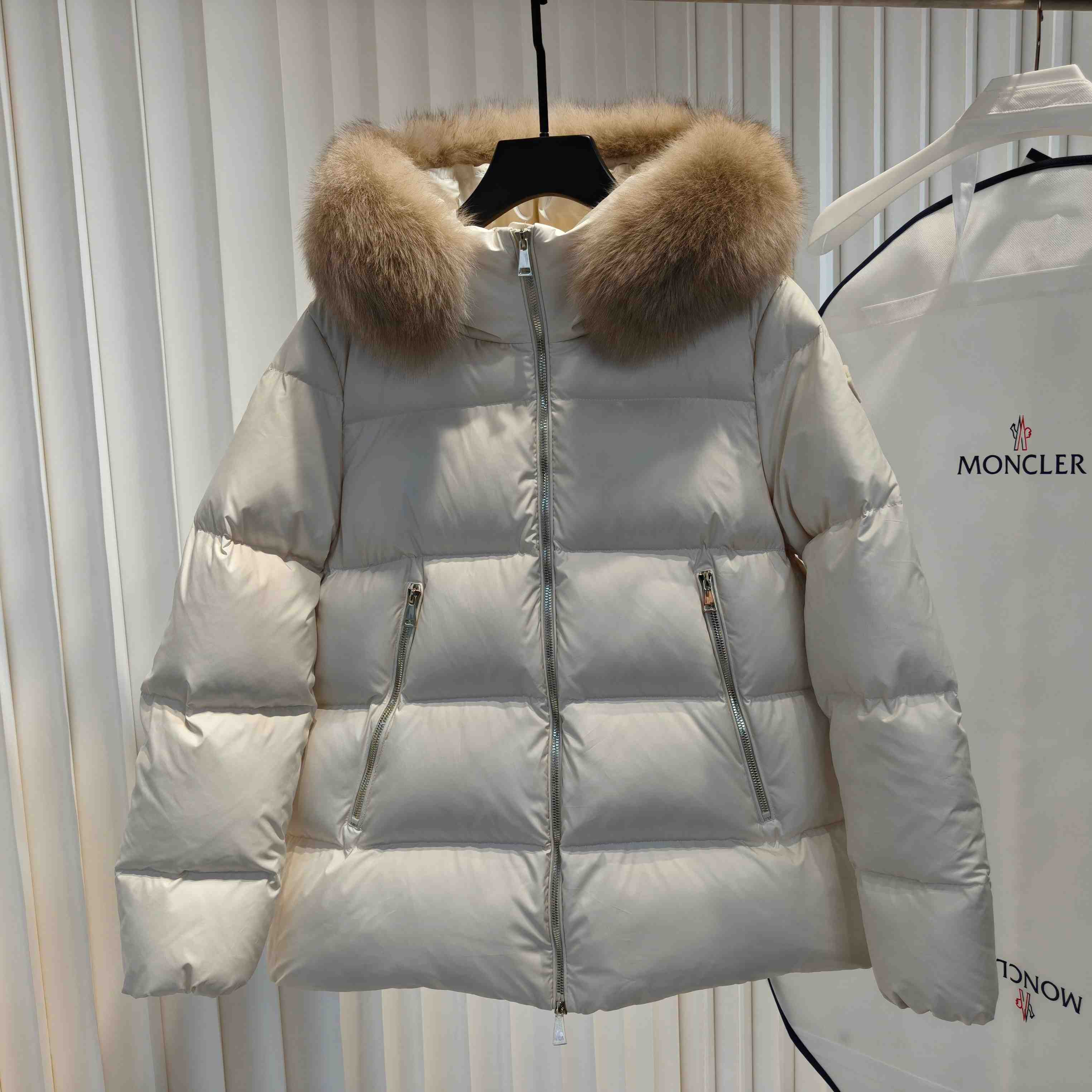 Moncler Laichefur Hooded Shearling-Trimmed Short Down Jacket - EUR FASHION