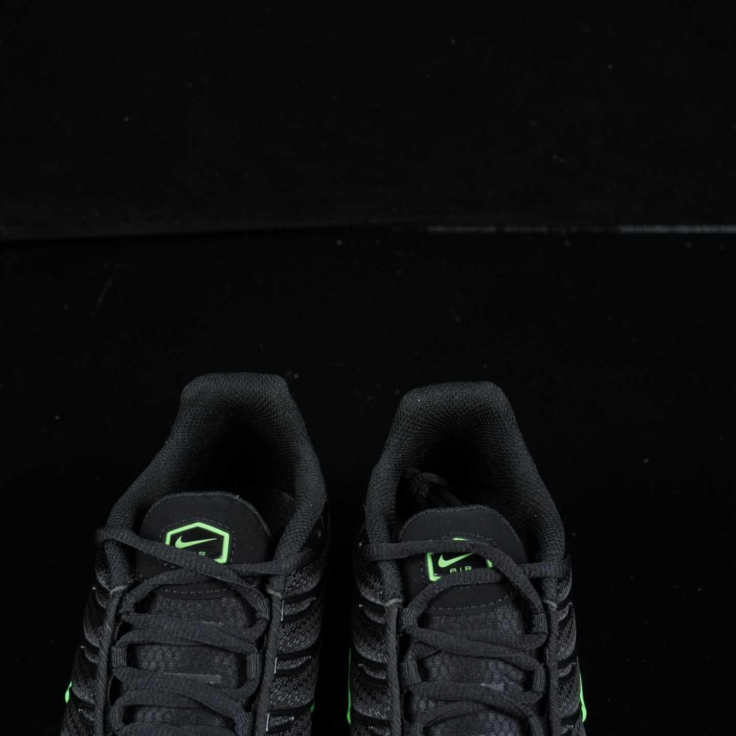 Nike Air Max Plus “Black Green Strike” Running Shoes DM0032-024 - EUR FASHION