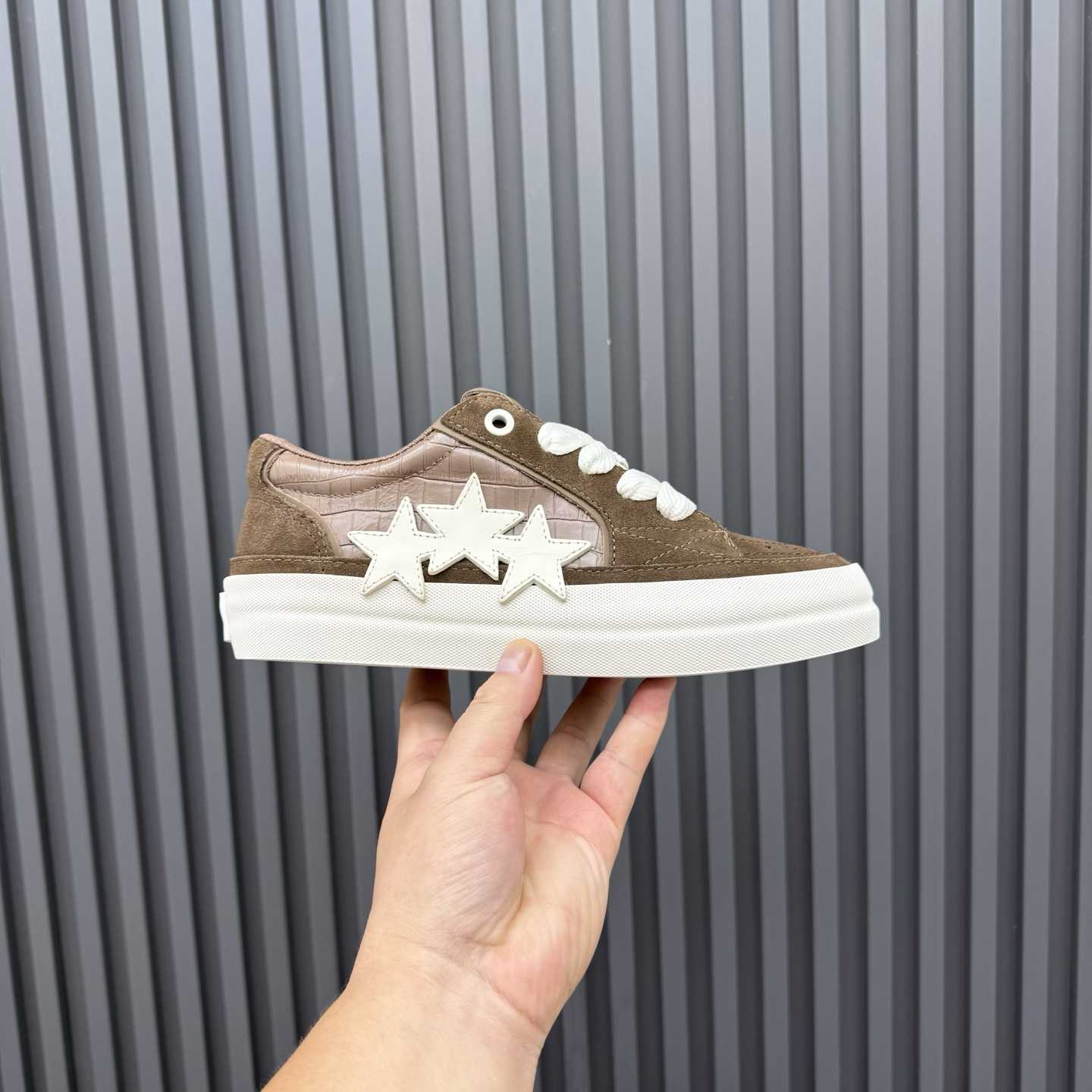 Amiri Star-embellished Suede Trainers - EUR FASHION