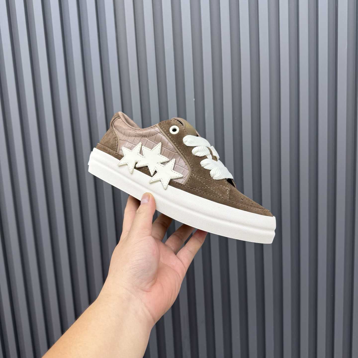 Amiri Star-embellished Suede Trainers - EUR FASHION