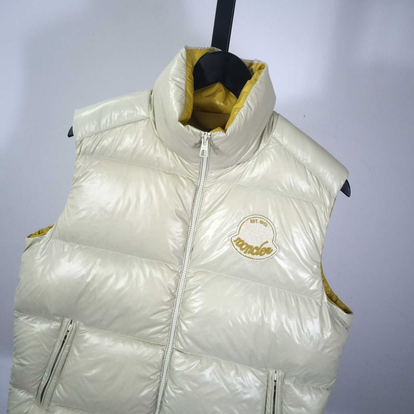 Moncler Lipsi Down Vest - EUR FASHION