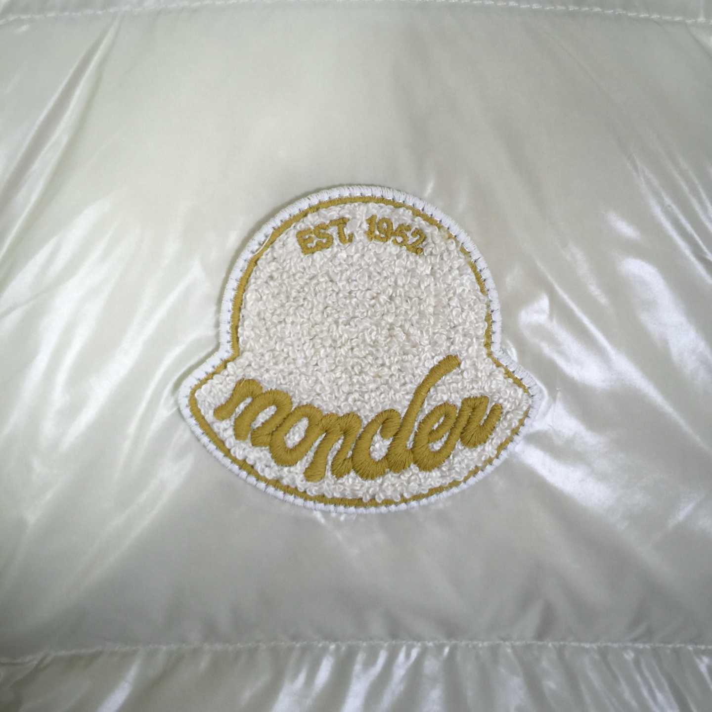 Moncler Lipsi Down Vest - EUR FASHION