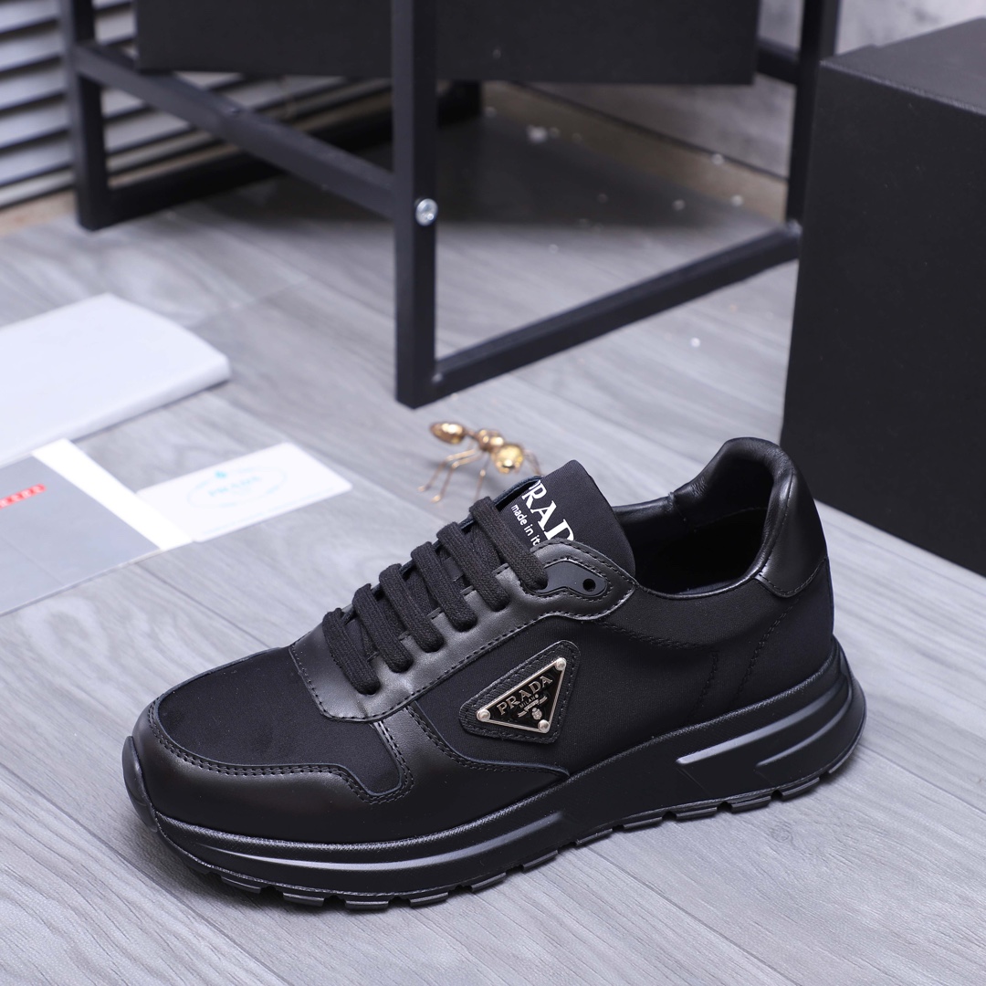 Prada Sneaker - EUR FASHION