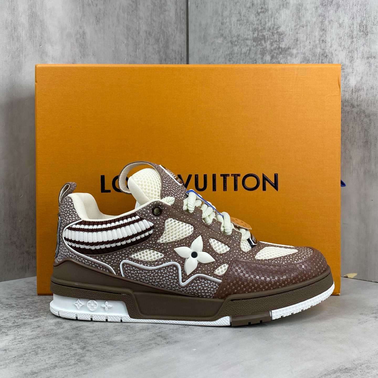 Louis Vuitton LV Skate Sneaker     1AHSWW - EUR FASHION