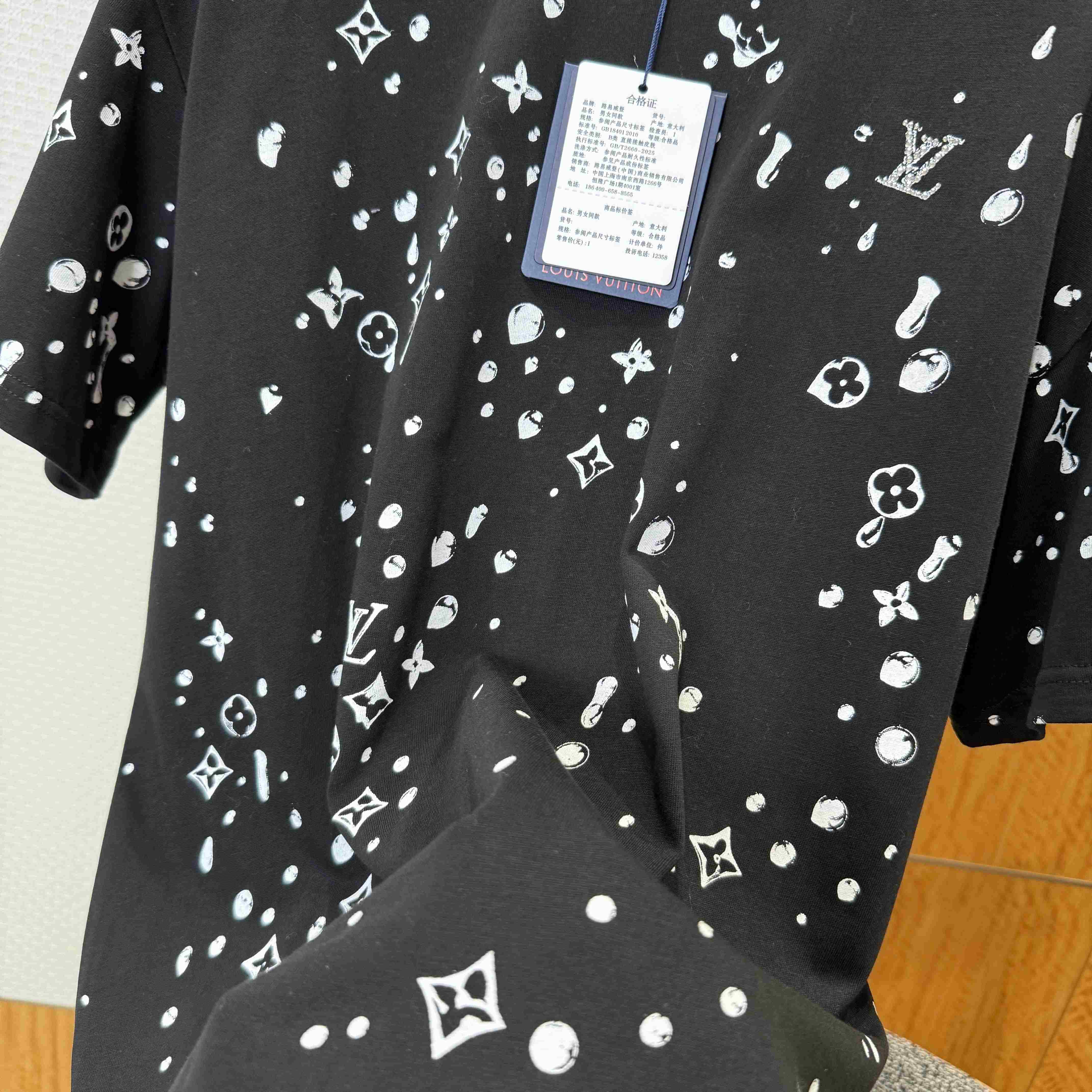 Louis Vuitton Monogram Short-Sleeved T-Shirt   1AJCBF - EUR FASHION