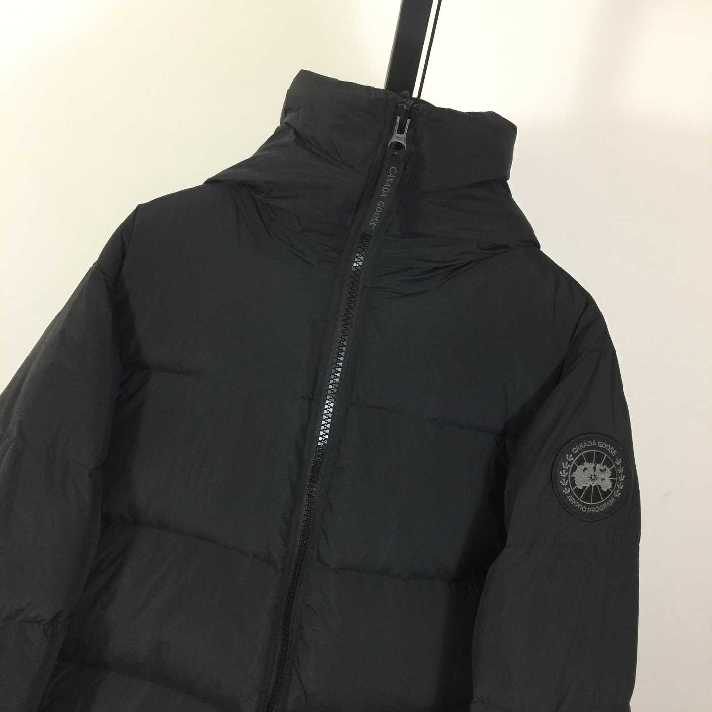 Canada Goose Long Down Jacket - EUR FASHION