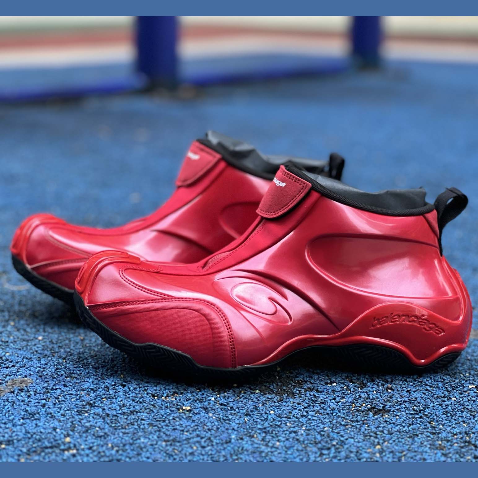 Balenciaga Basketball Sneaker 19th Edition “Black/Red” 824909WBKBM6010 - EUR FASHION