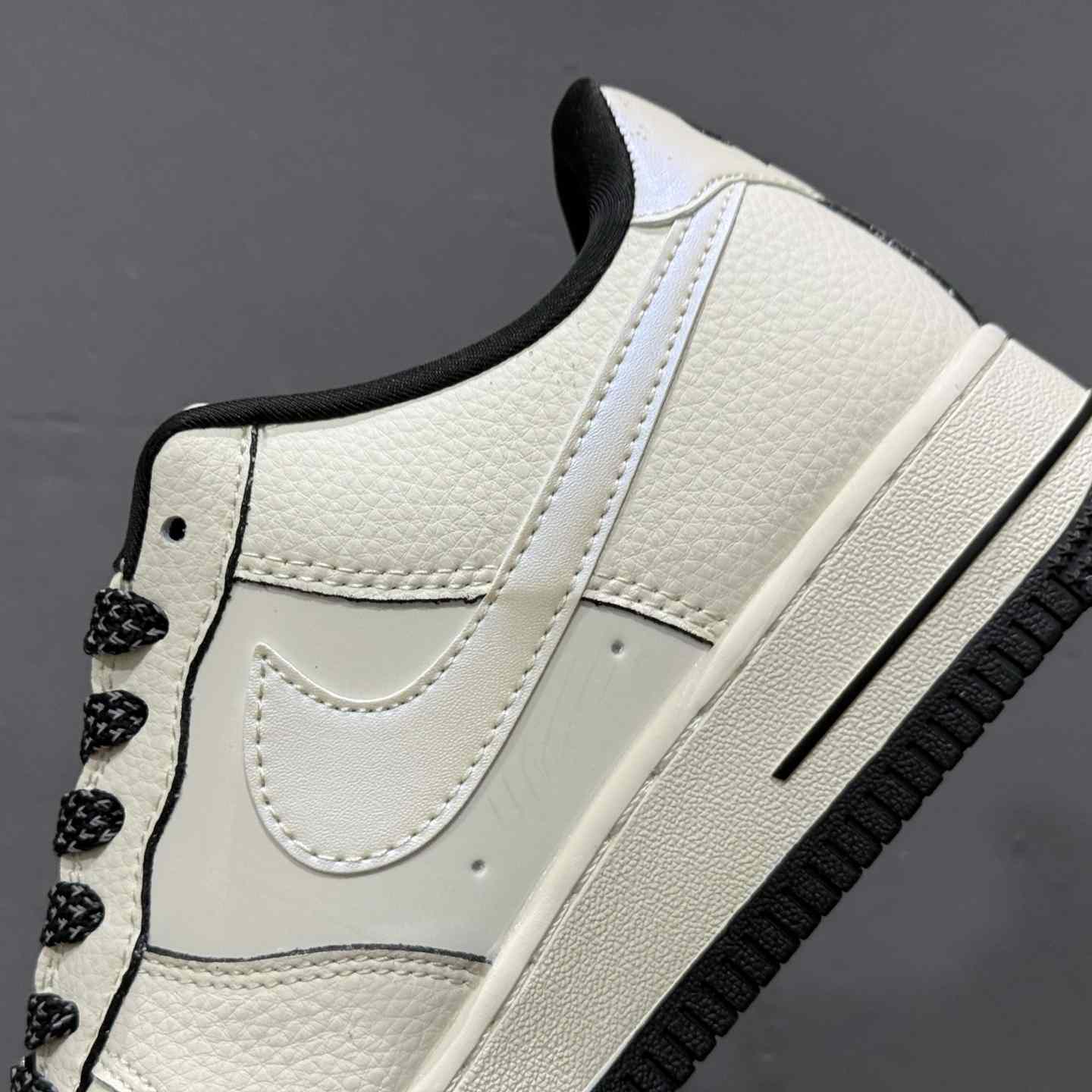 Supreme x Nike Air Force 1 ’07 Low “Sail / Black Trim” – XX3168-220 - EUR FASHION