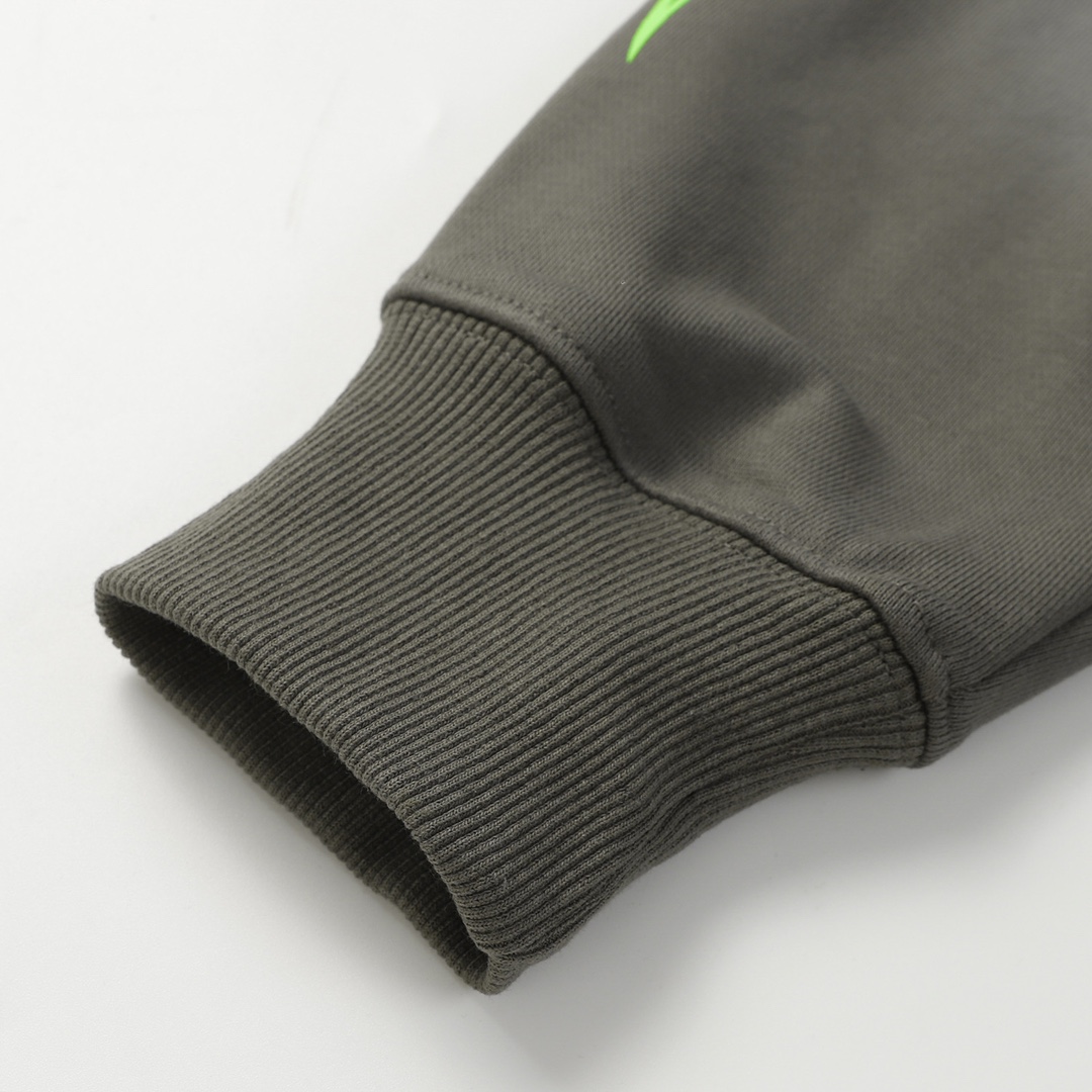 Hellstar Graphic Hoodie - EUR FASHION