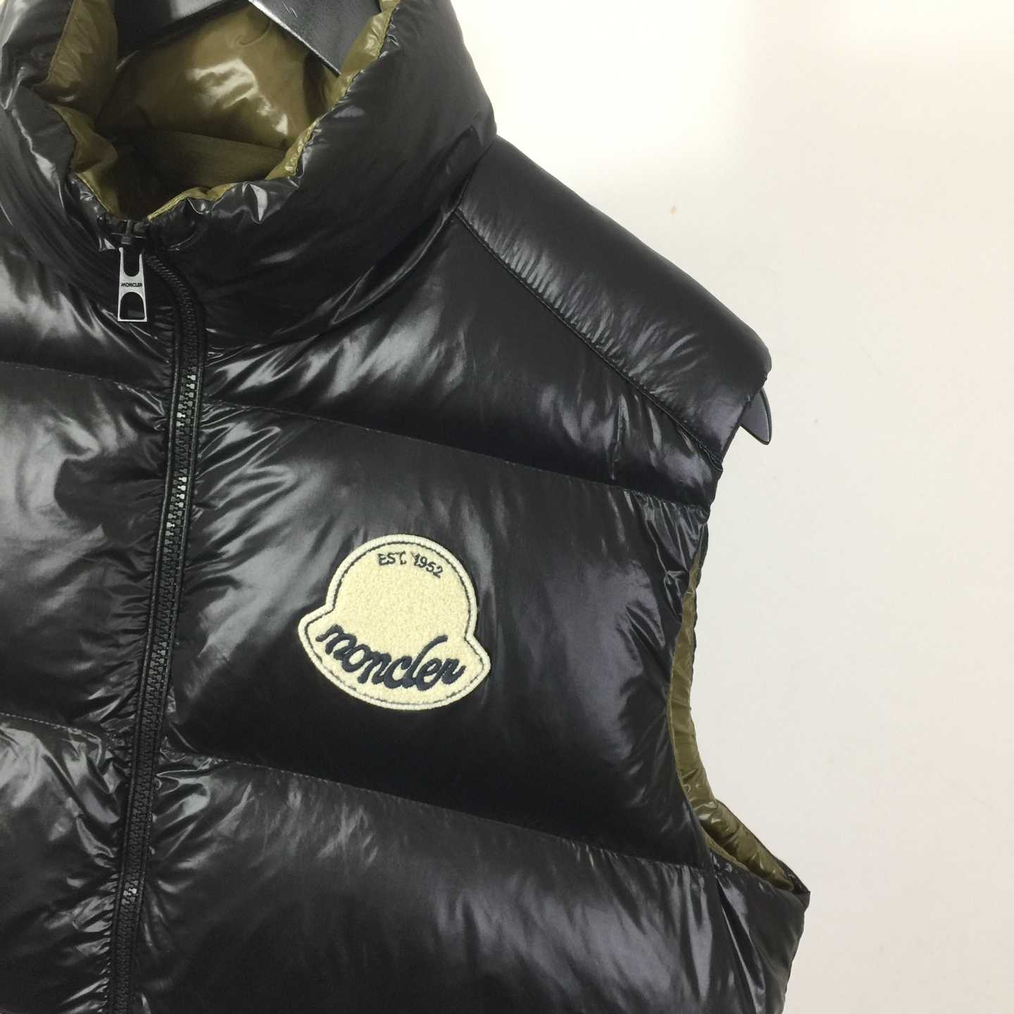Moncler Lipsi Down Vest - EUR FASHION