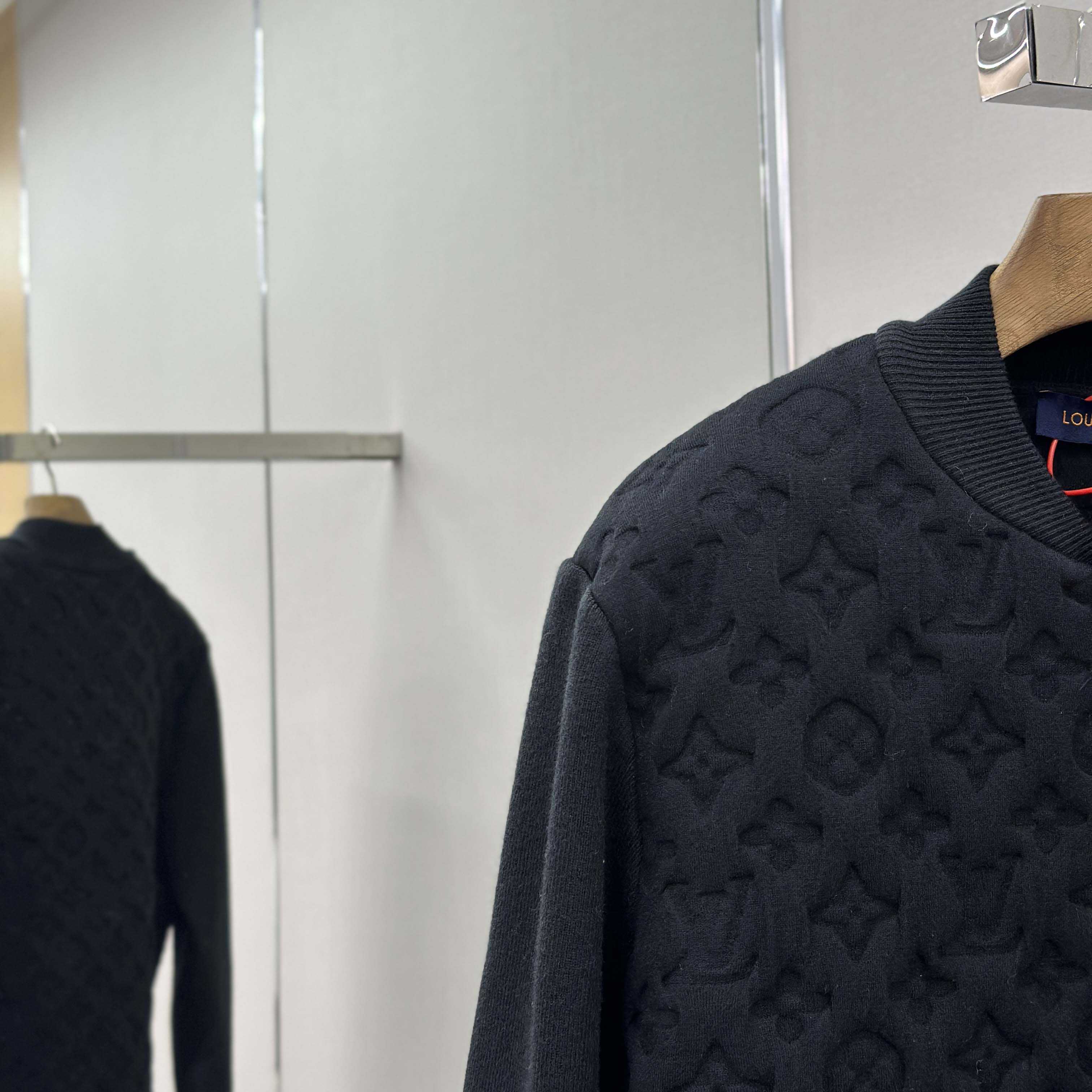 Louis Vuitton Monogram Padded Wool Blend Bomber   1AGJV7 - EUR FASHION