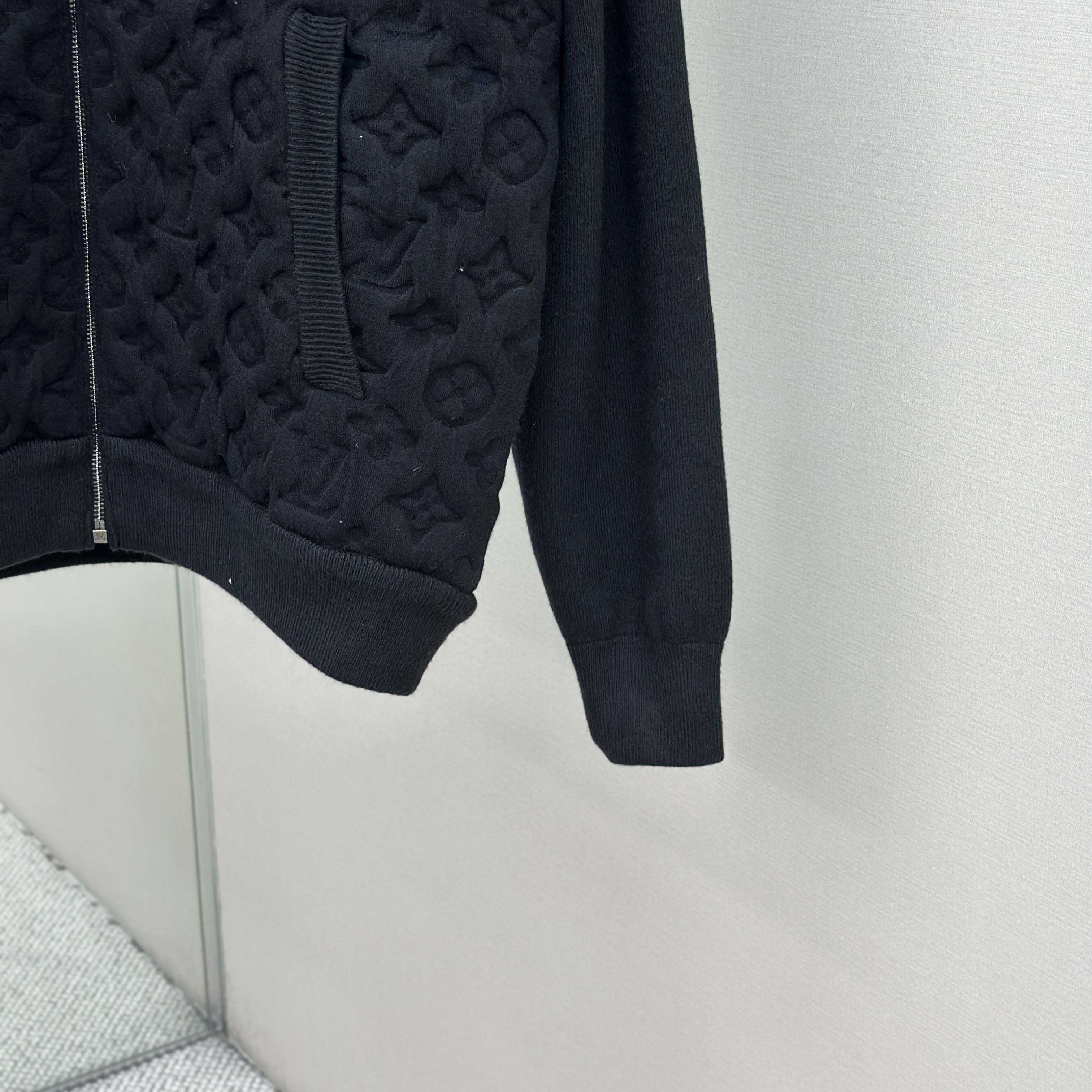 Louis Vuitton Monogram Padded Wool Blend Bomber   1AGJV7 - EUR FASHION