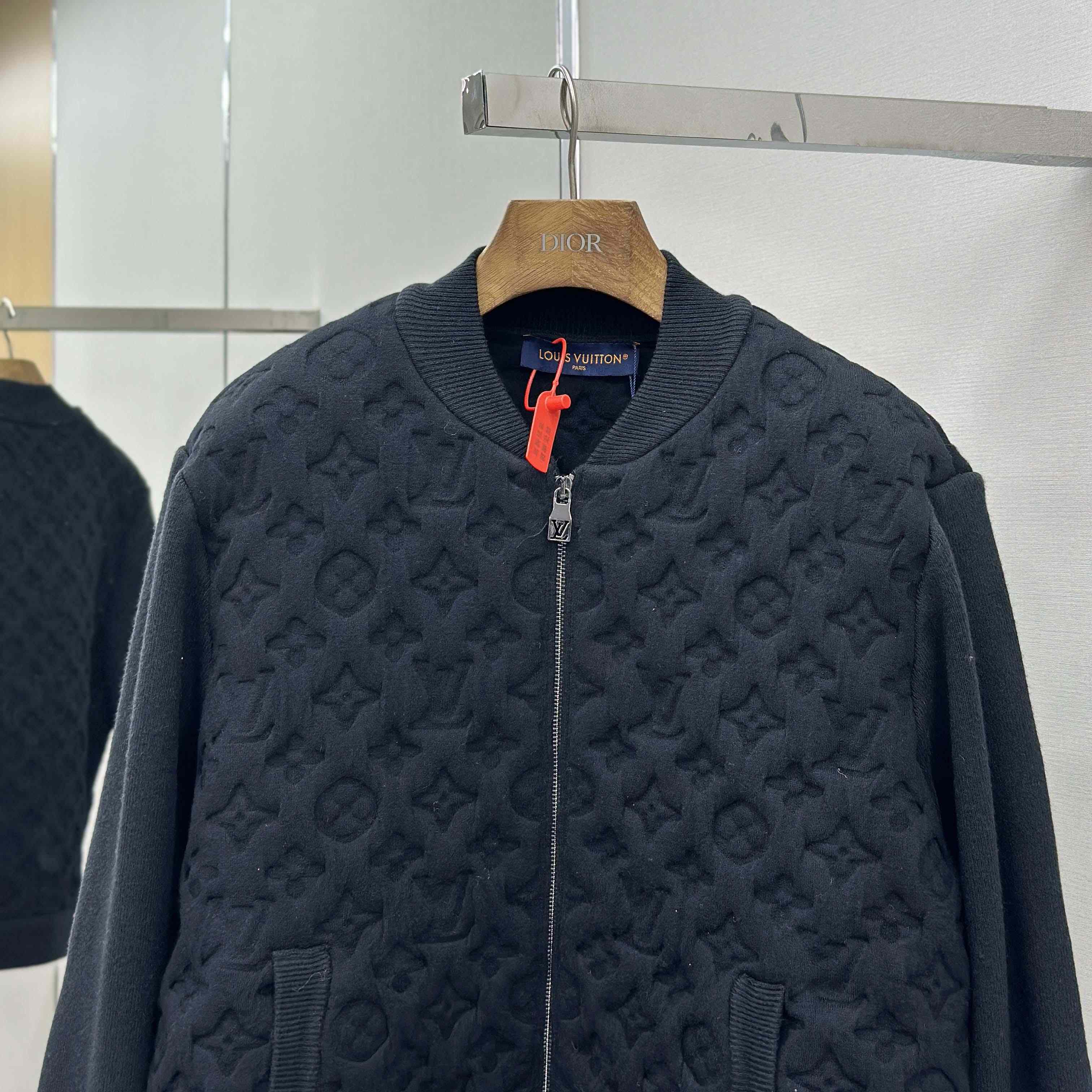 Louis Vuitton Monogram Padded Wool Blend Bomber   1AGJV7 - EUR FASHION