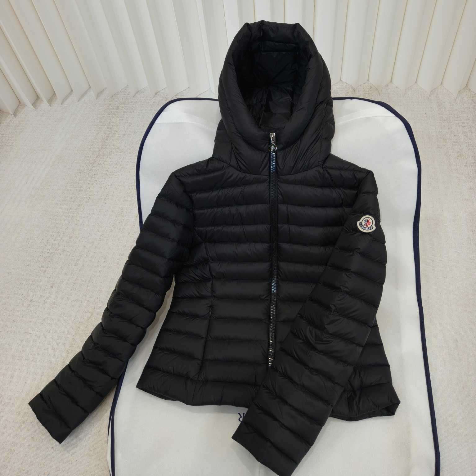 Moncler Ige Hooded Short Down Jacket - EUR FASHION