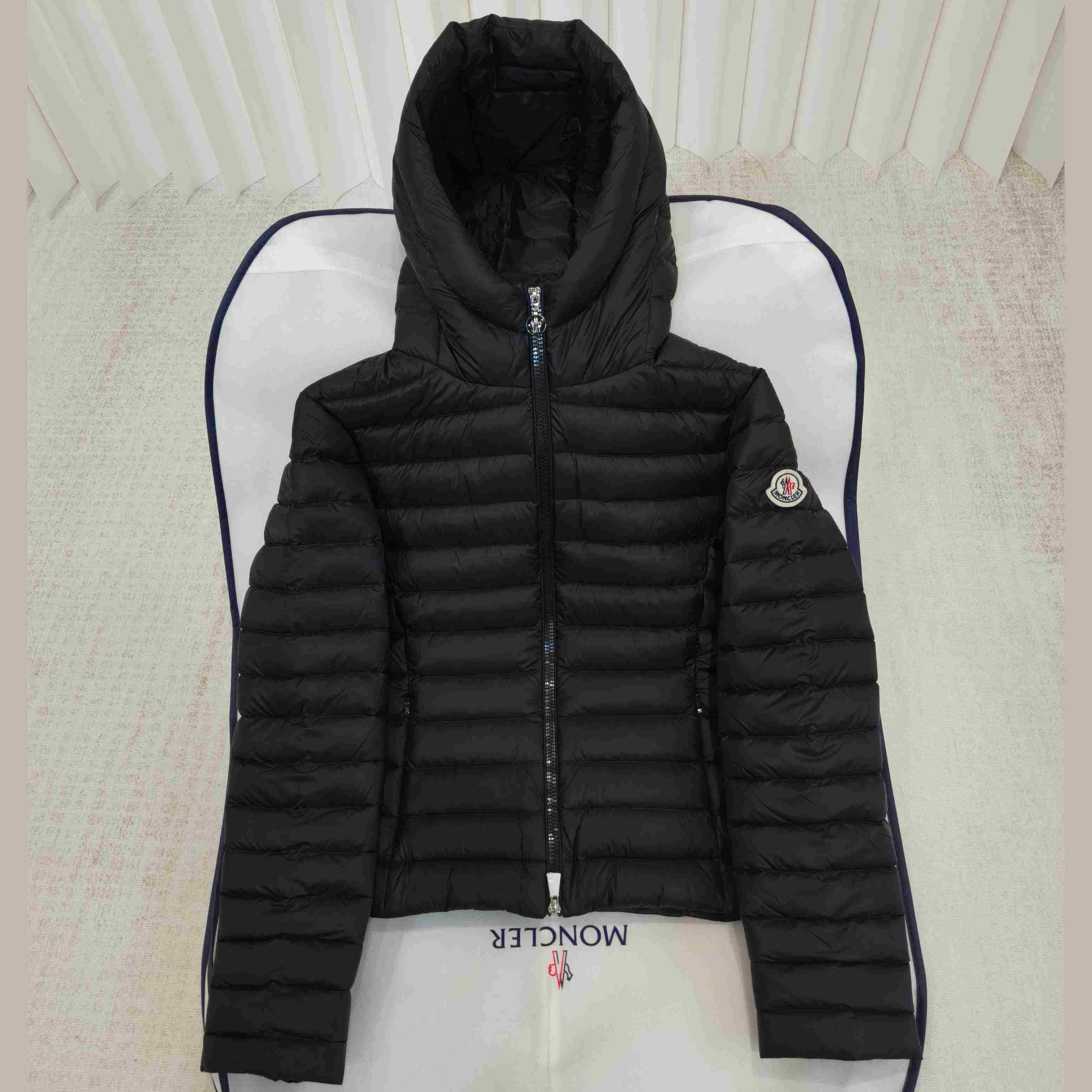 Moncler Ige Hooded Short Down Jacket - EUR FASHION