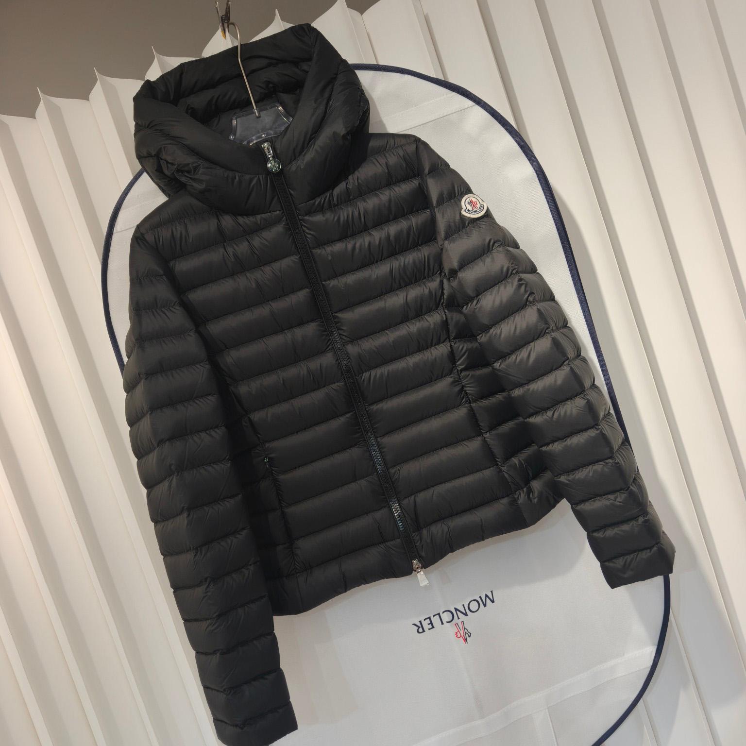 Moncler Ige Hooded Short Down Jacket - EUR FASHION