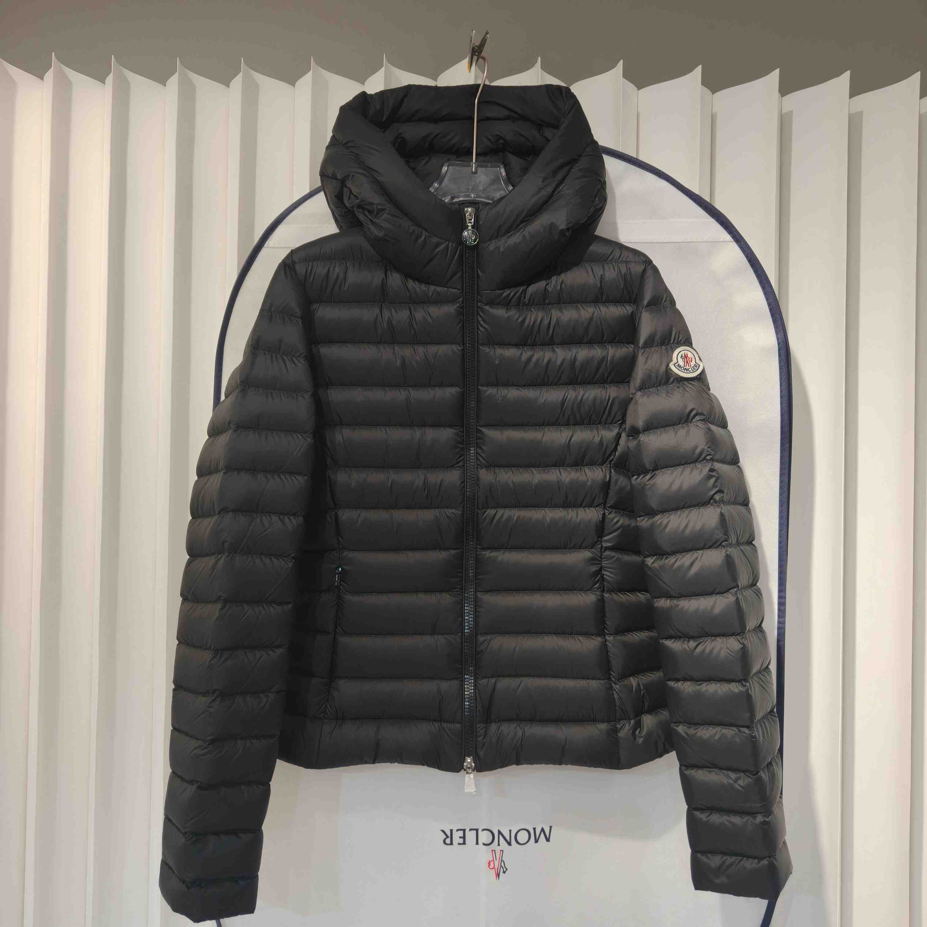 Moncler Ige Hooded Short Down Jacket - EUR FASHION