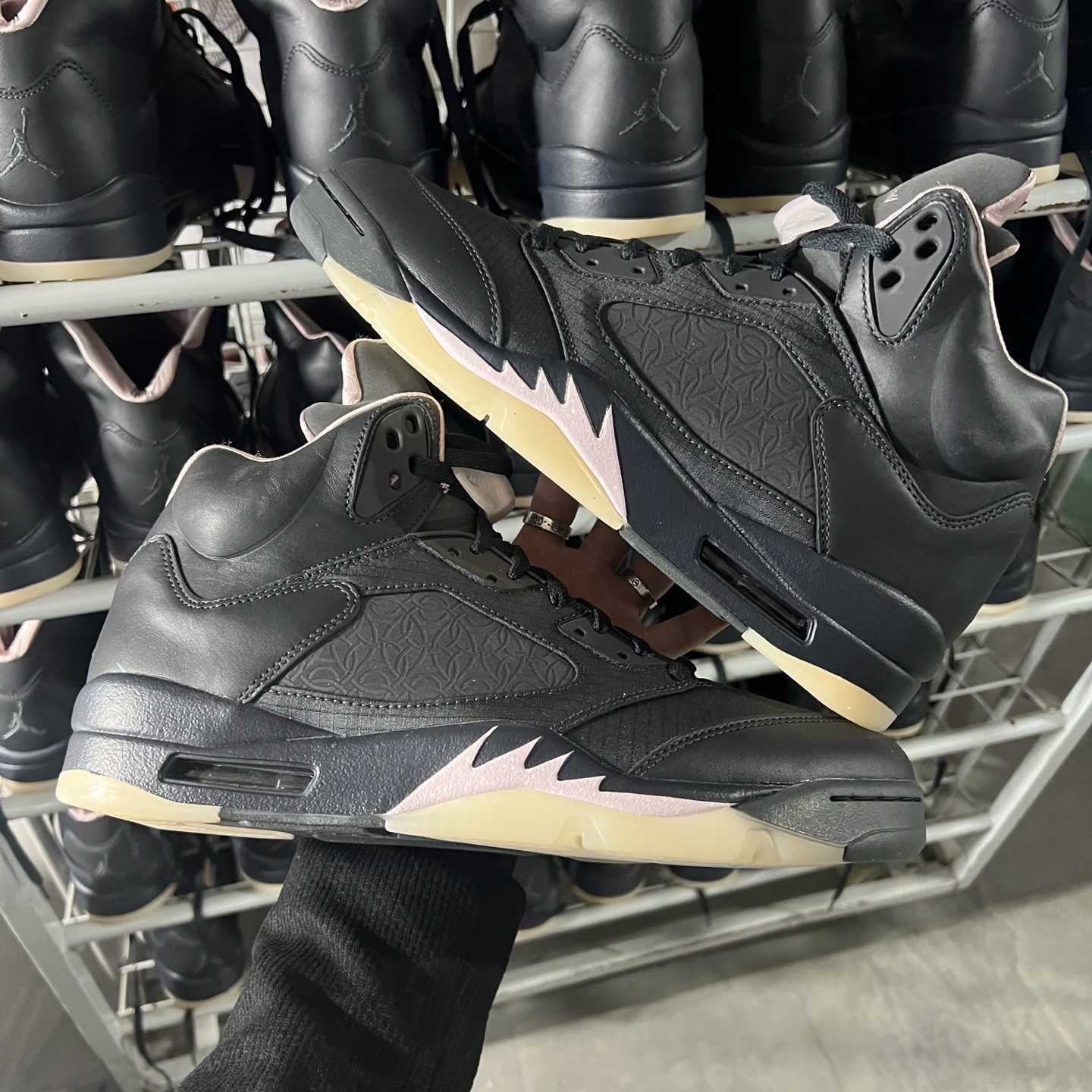 PSG x Air Jordan 5 “Off Noir” HQ3004-001  - EUR FASHION