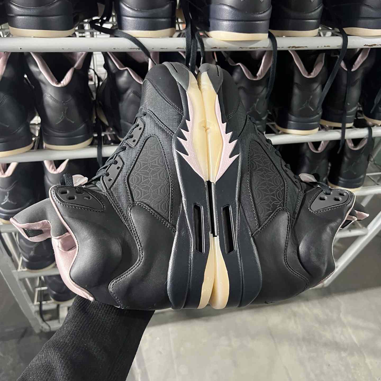 PSG x Air Jordan 5 “Off Noir” HQ3004-001  - EUR FASHION